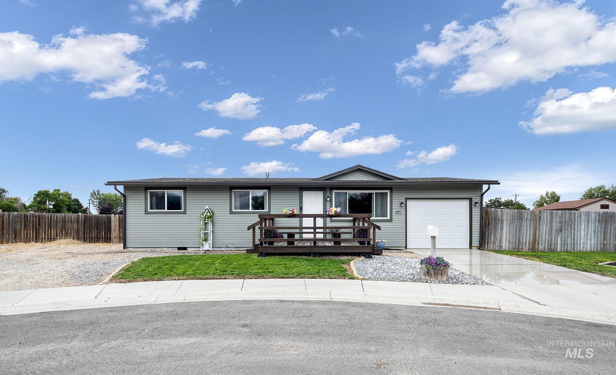 11469 W Hanks St Property Photo 1