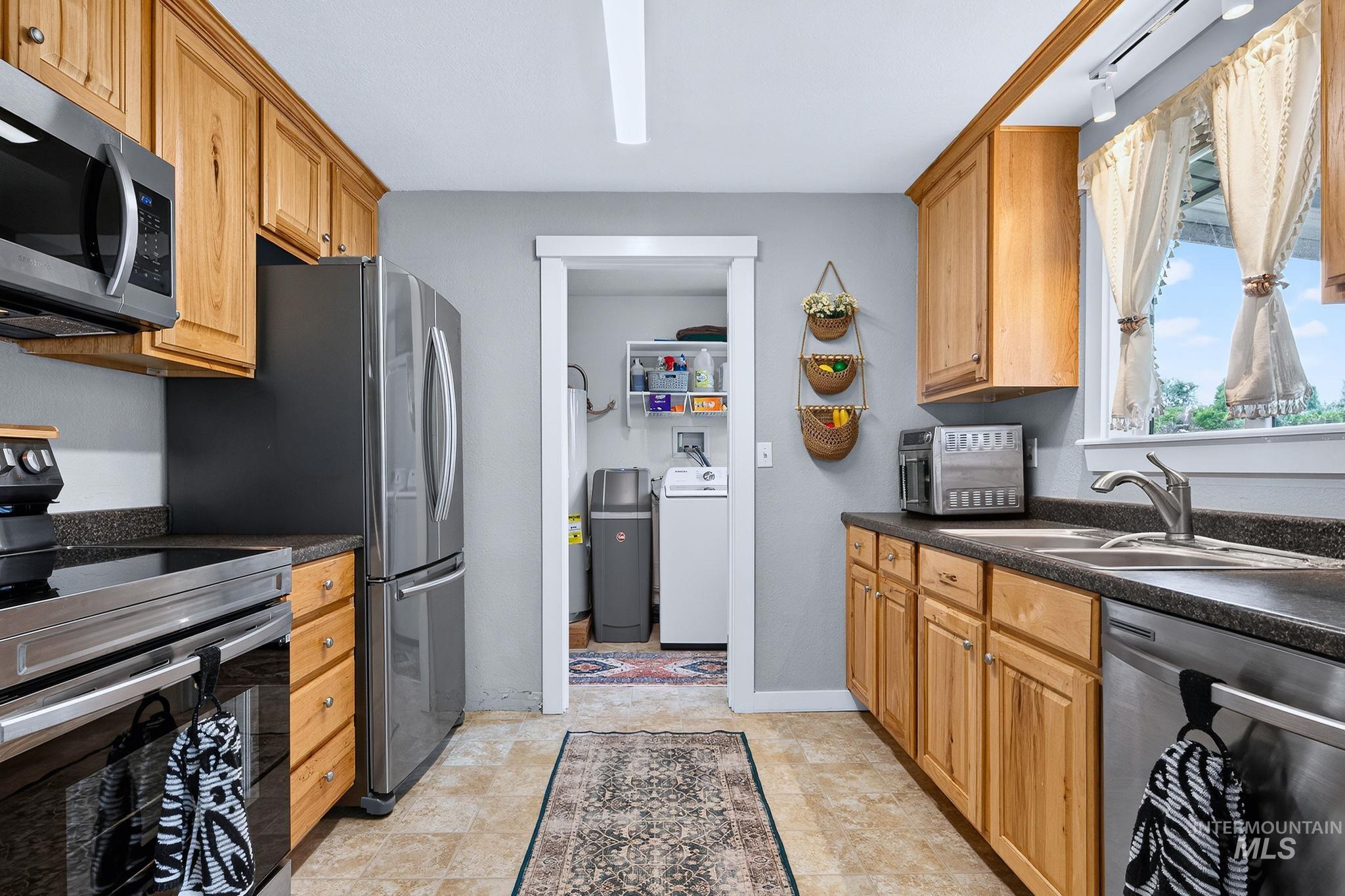 11469 W Hanks St Property Photo 15