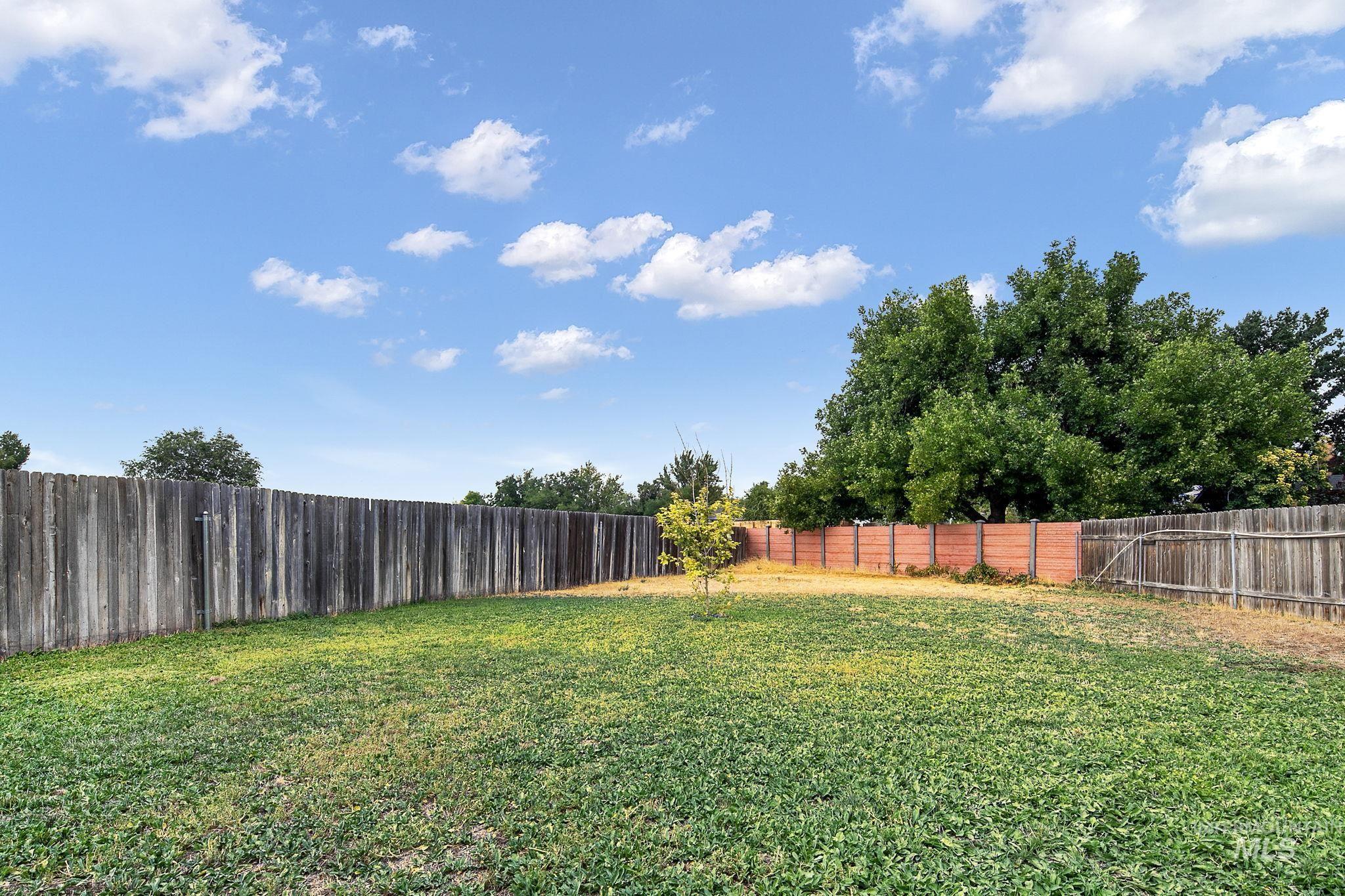11469 W Hanks St Property Photo 30
