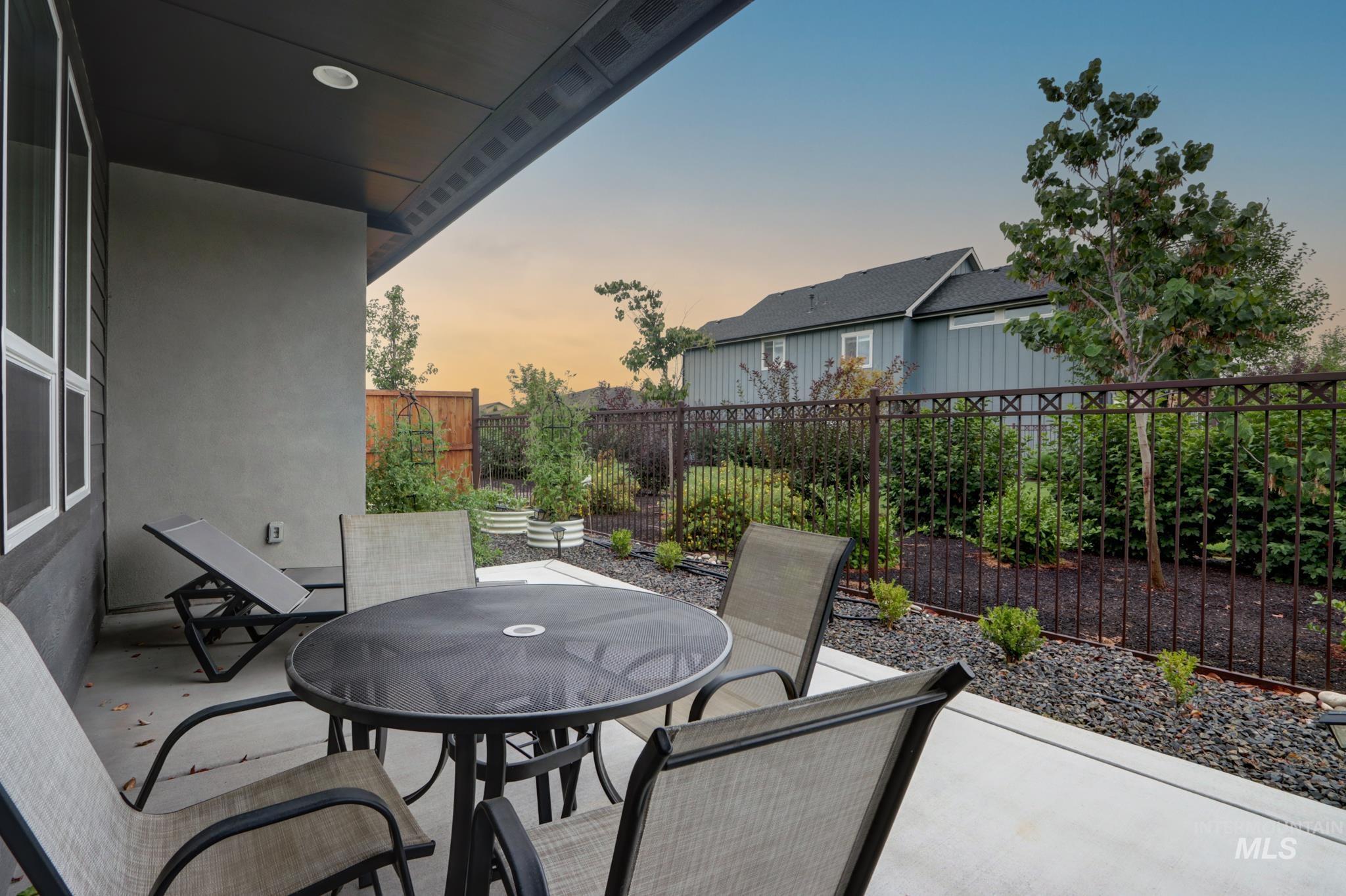 8361 W Meltwater Ln Property Photo 42