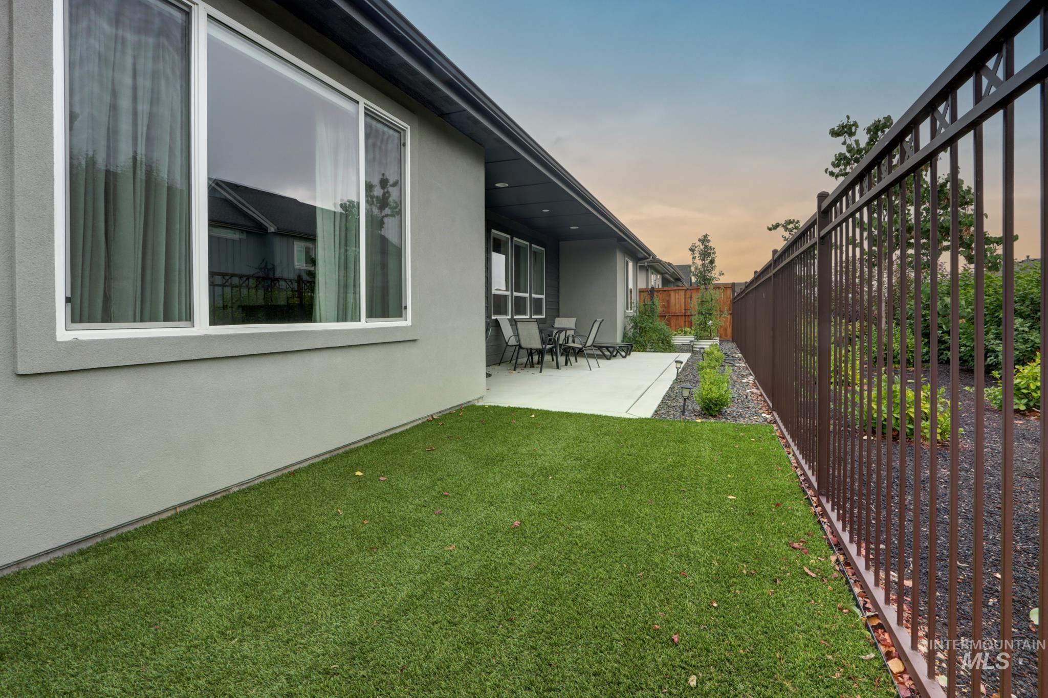 8361 W Meltwater Ln Property Photo 47
