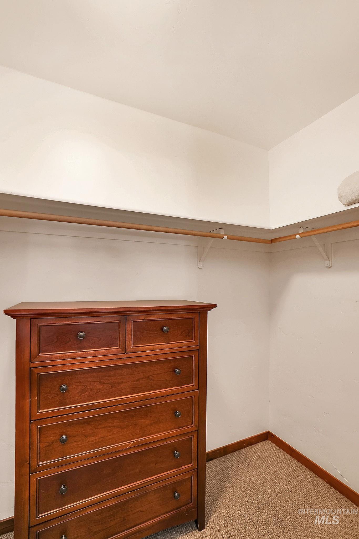 78 Clearwater Court Property Photo 43