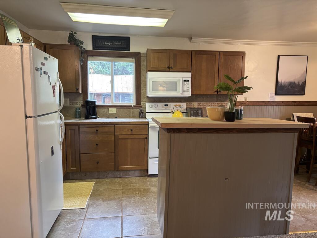 655 West Mountain Rd Property Photo 10
