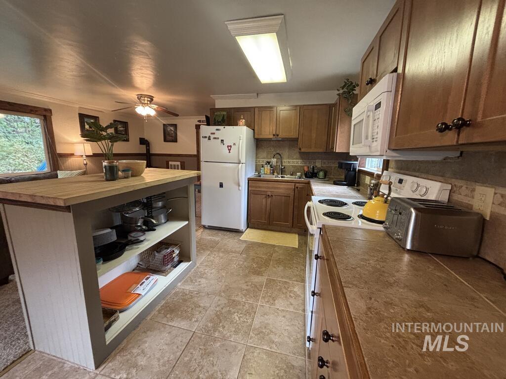 655 West Mountain Rd Property Photo 11