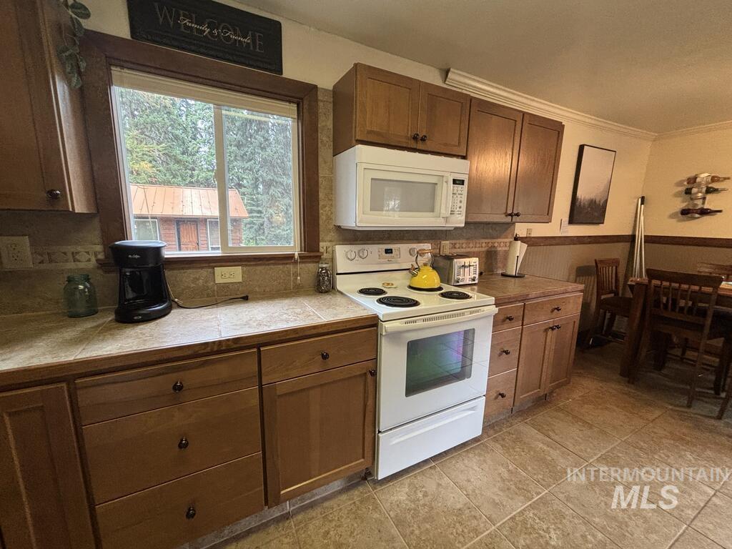 655 West Mountain Rd Property Photo 12