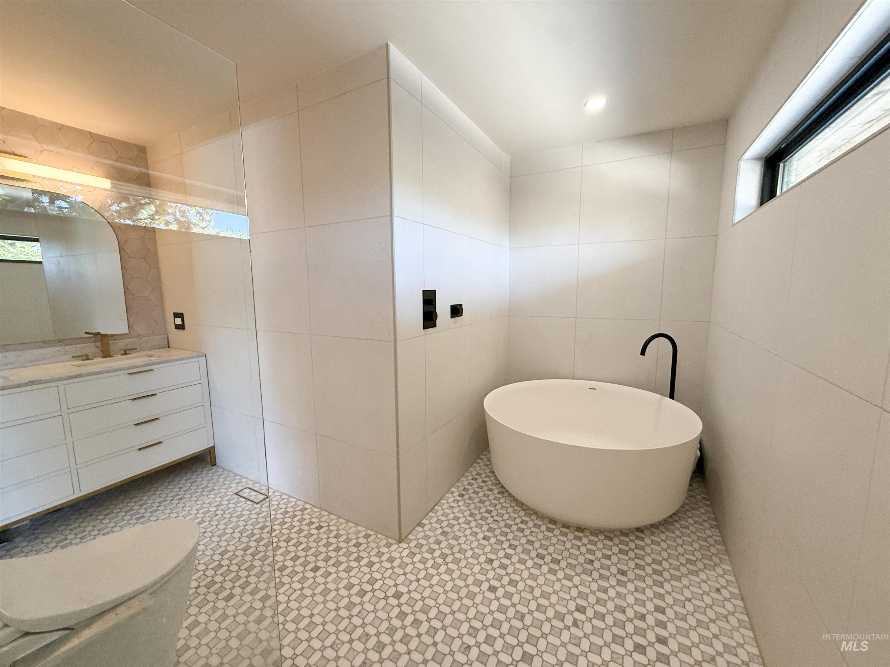 5605 W Plymouth Property Photo 13
