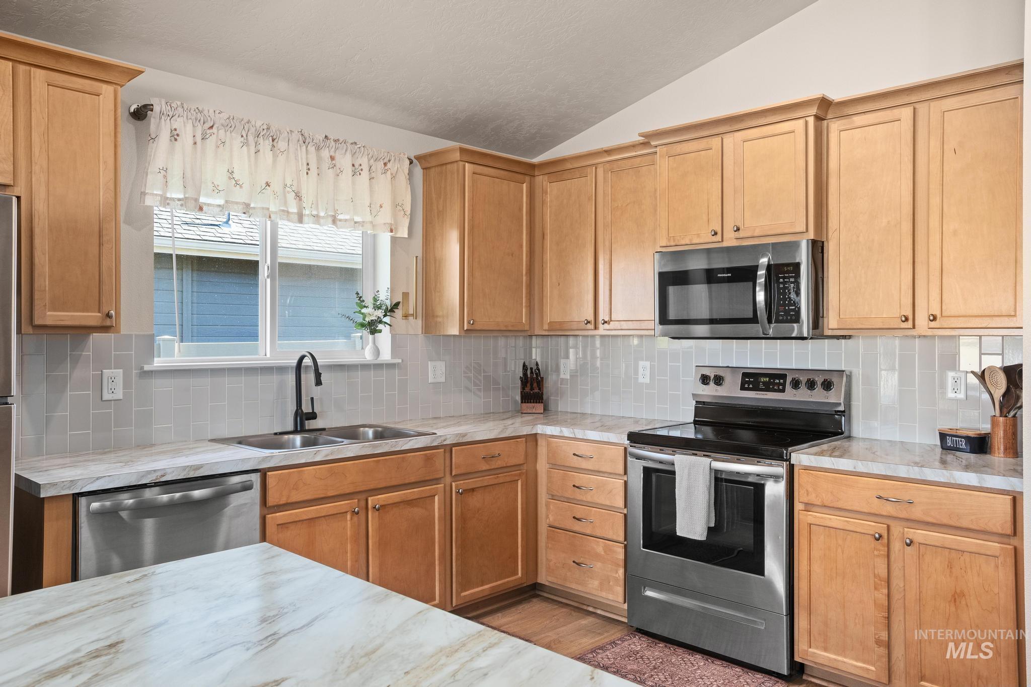15852 N Freestone Way Property Photo 10