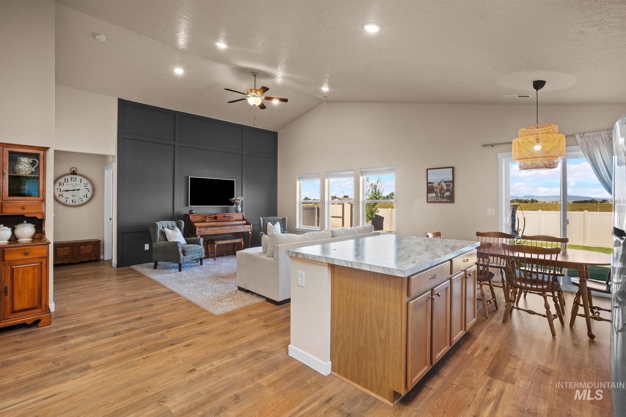 15852 N Freestone Way Property Photo 11