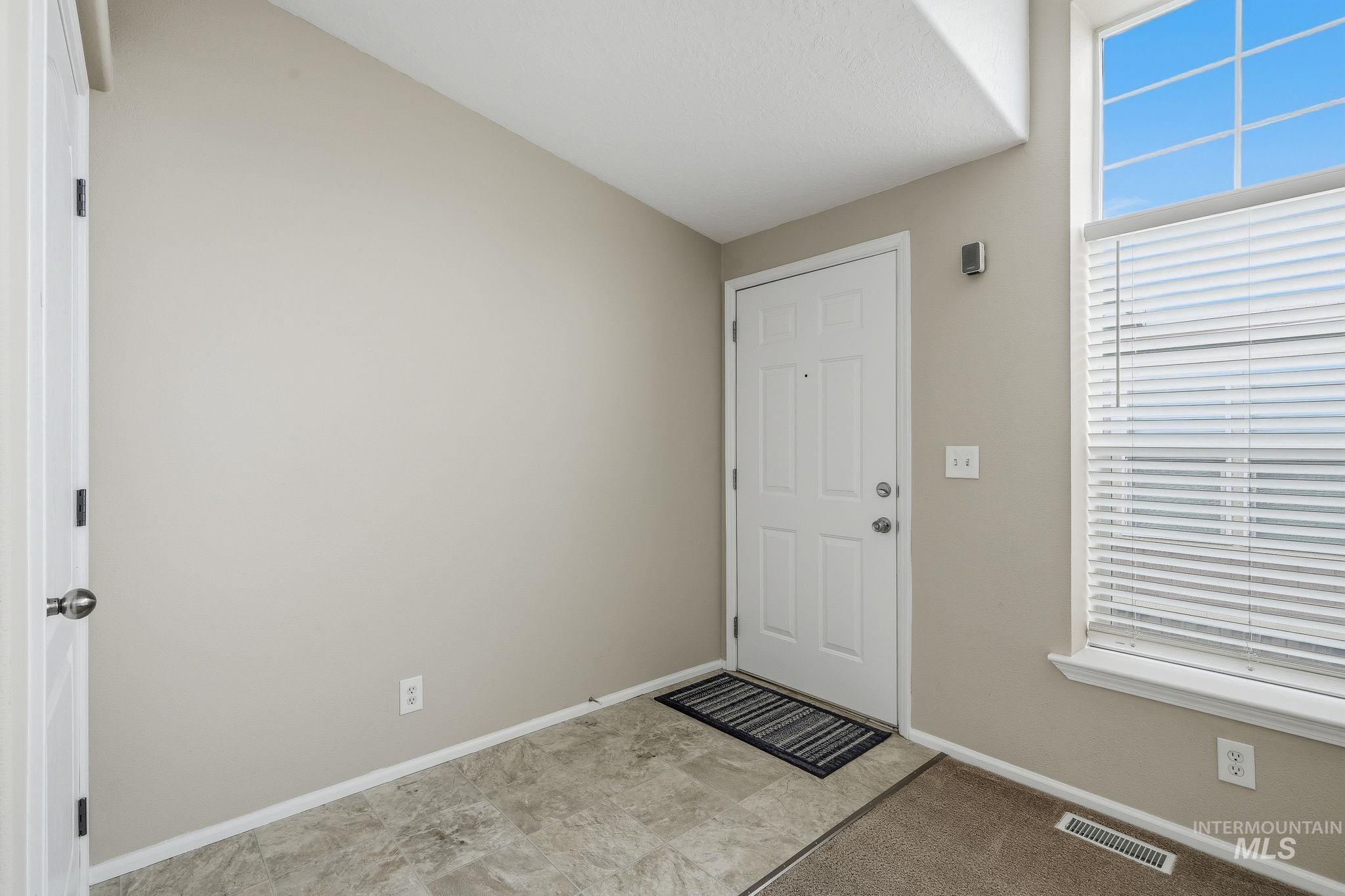 7944 W Manassas Lane Property Photo 6