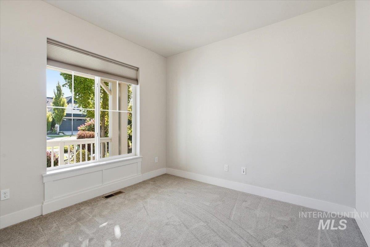 5739 N Calcutta Ave. Property Photo 8