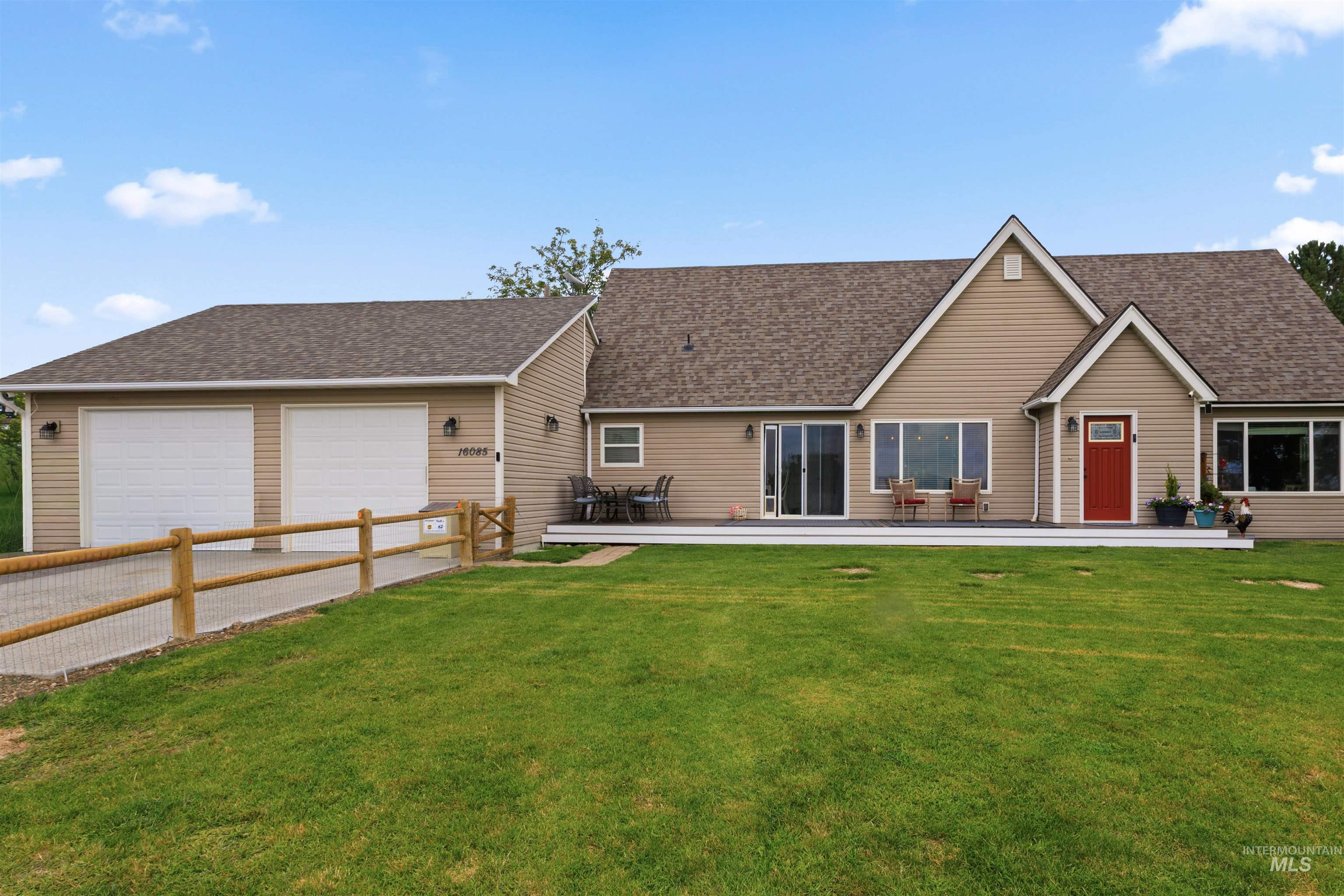 16085 Charleston Dr. Property Photo 4