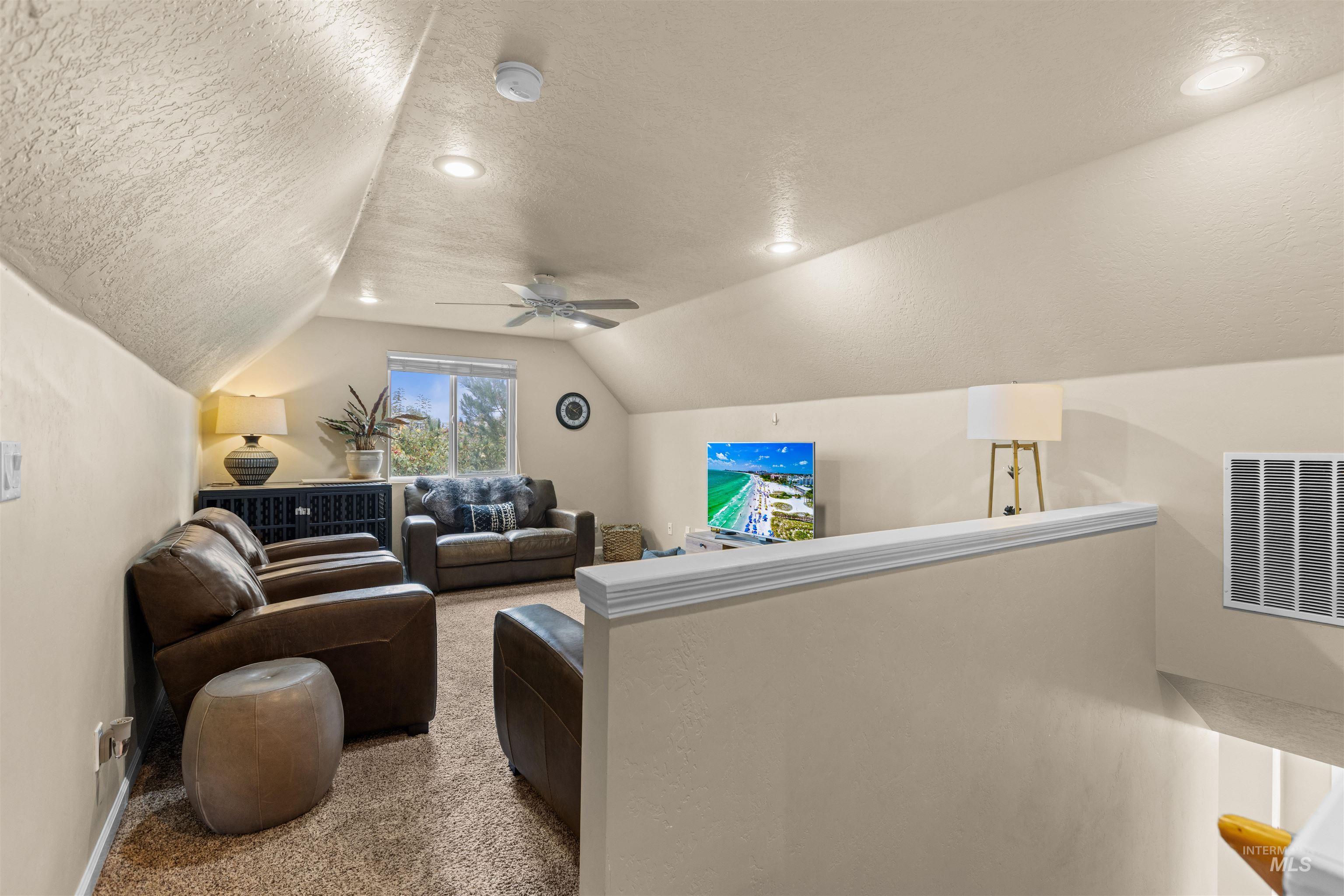 16085 Charleston Dr. Property Photo 39