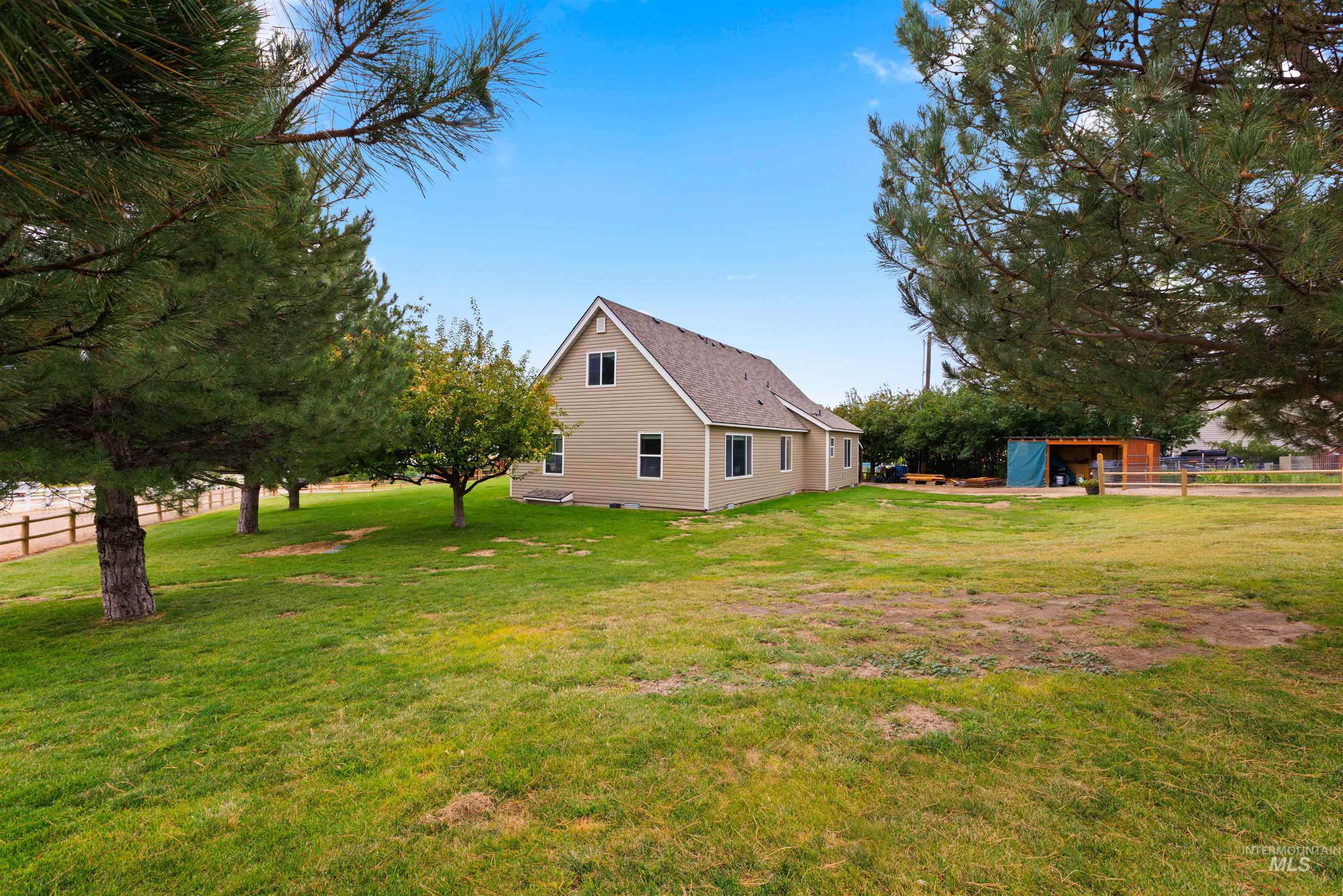 16085 Charleston Dr. Property Photo 49