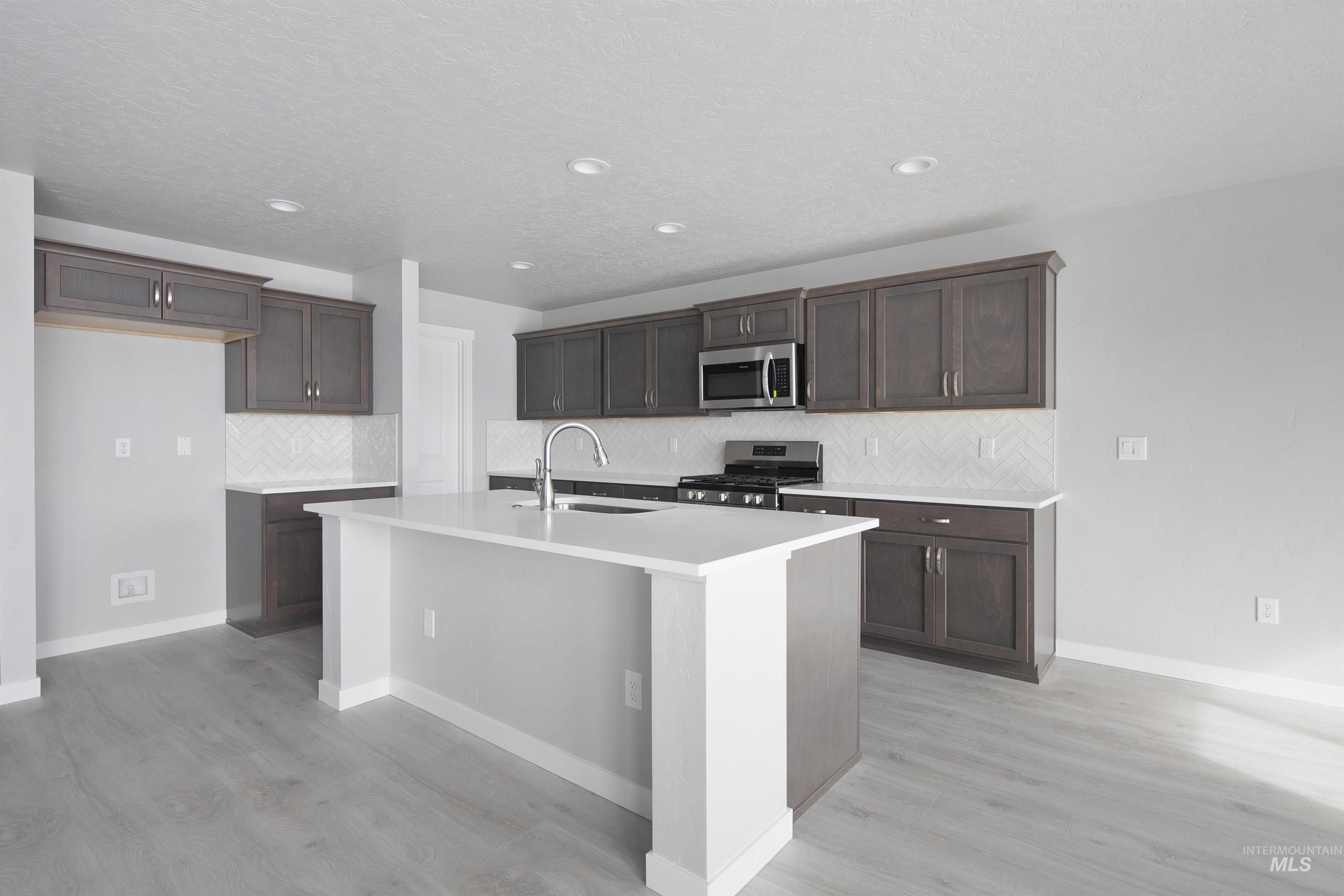 9471 S Geothermal Ave. Property Photo 4