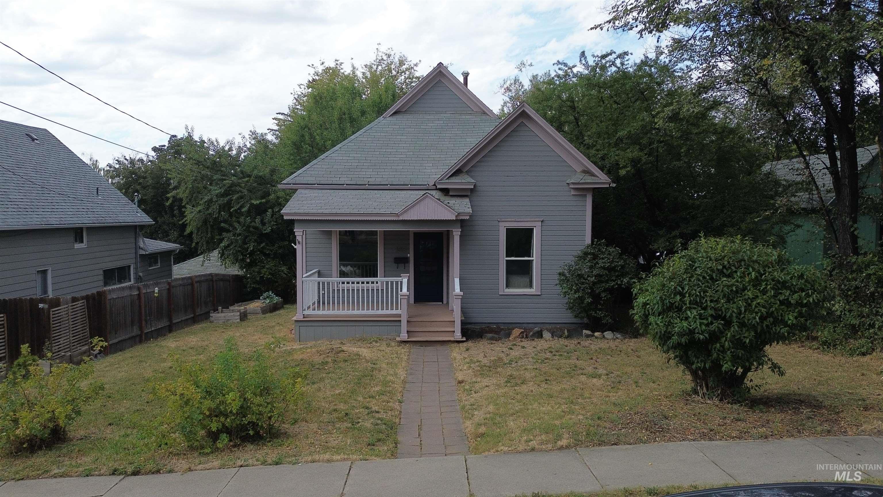 1013 Logan Property Photo 1