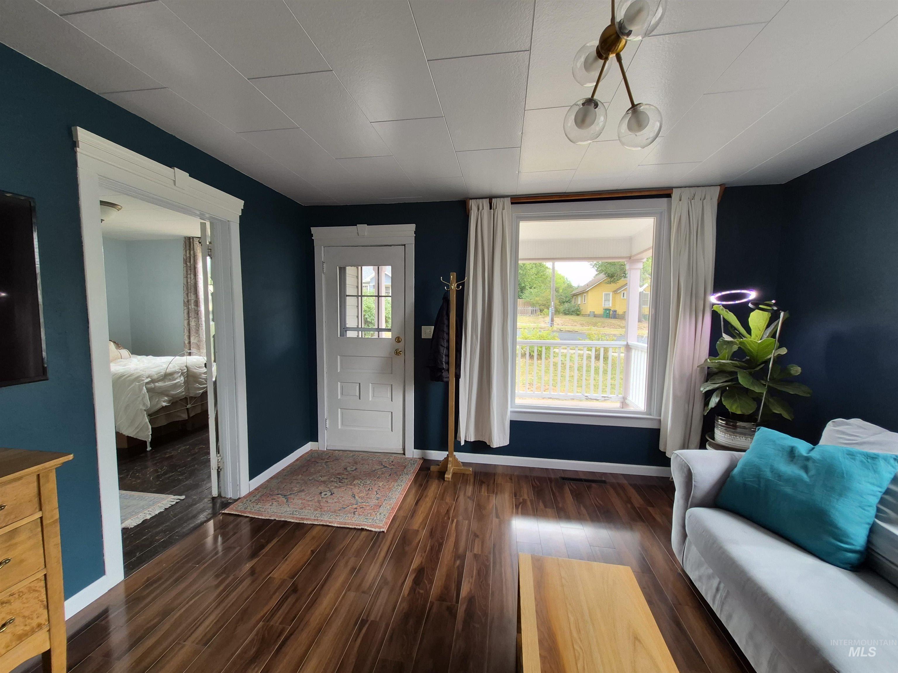 1013 Logan Property Photo 9