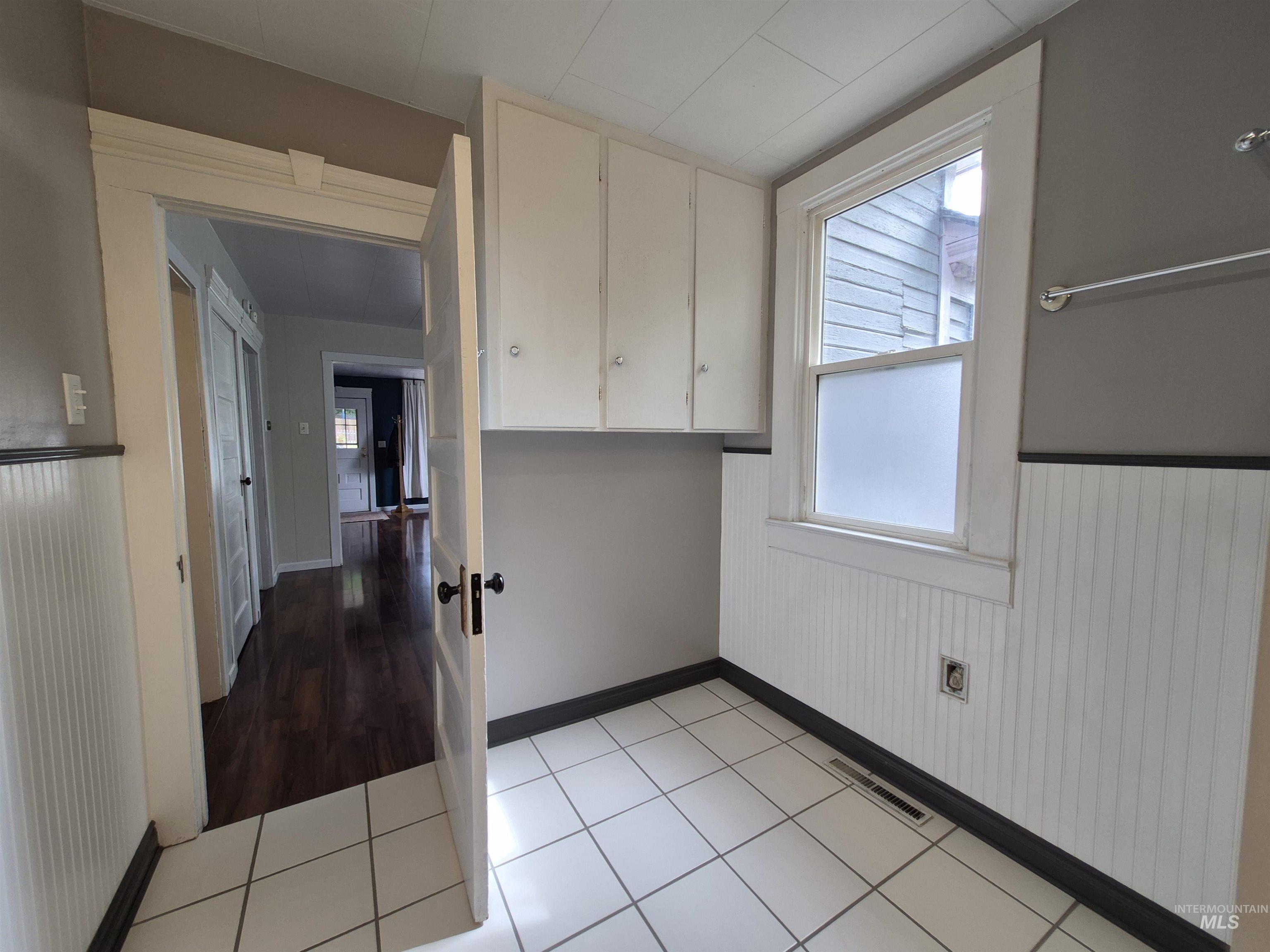 1013 Logan Property Photo 20