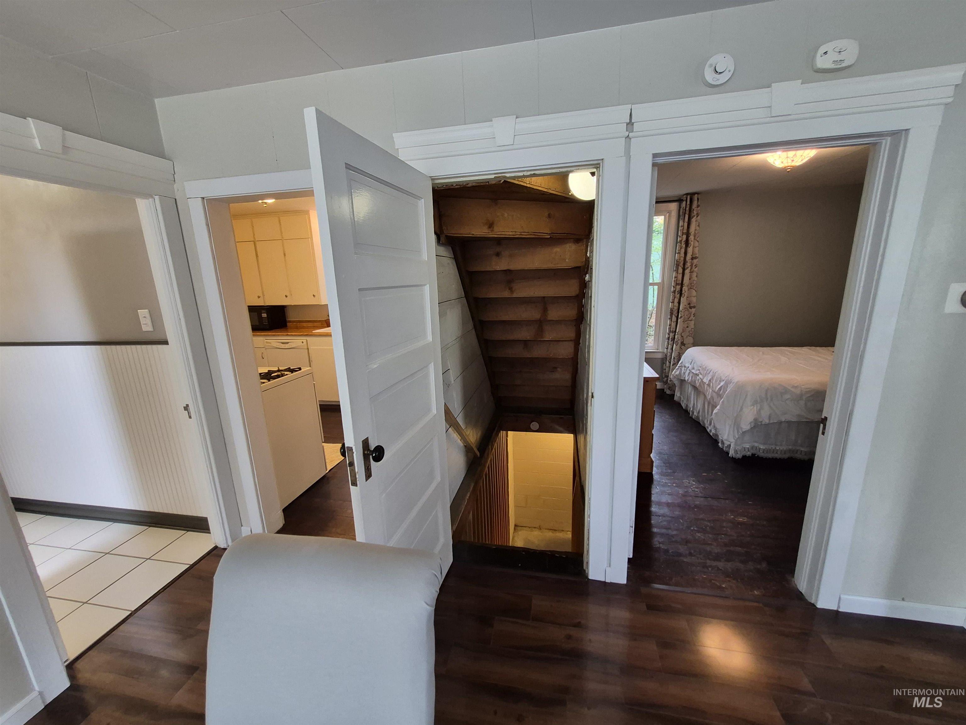 1013 Logan Property Photo 25