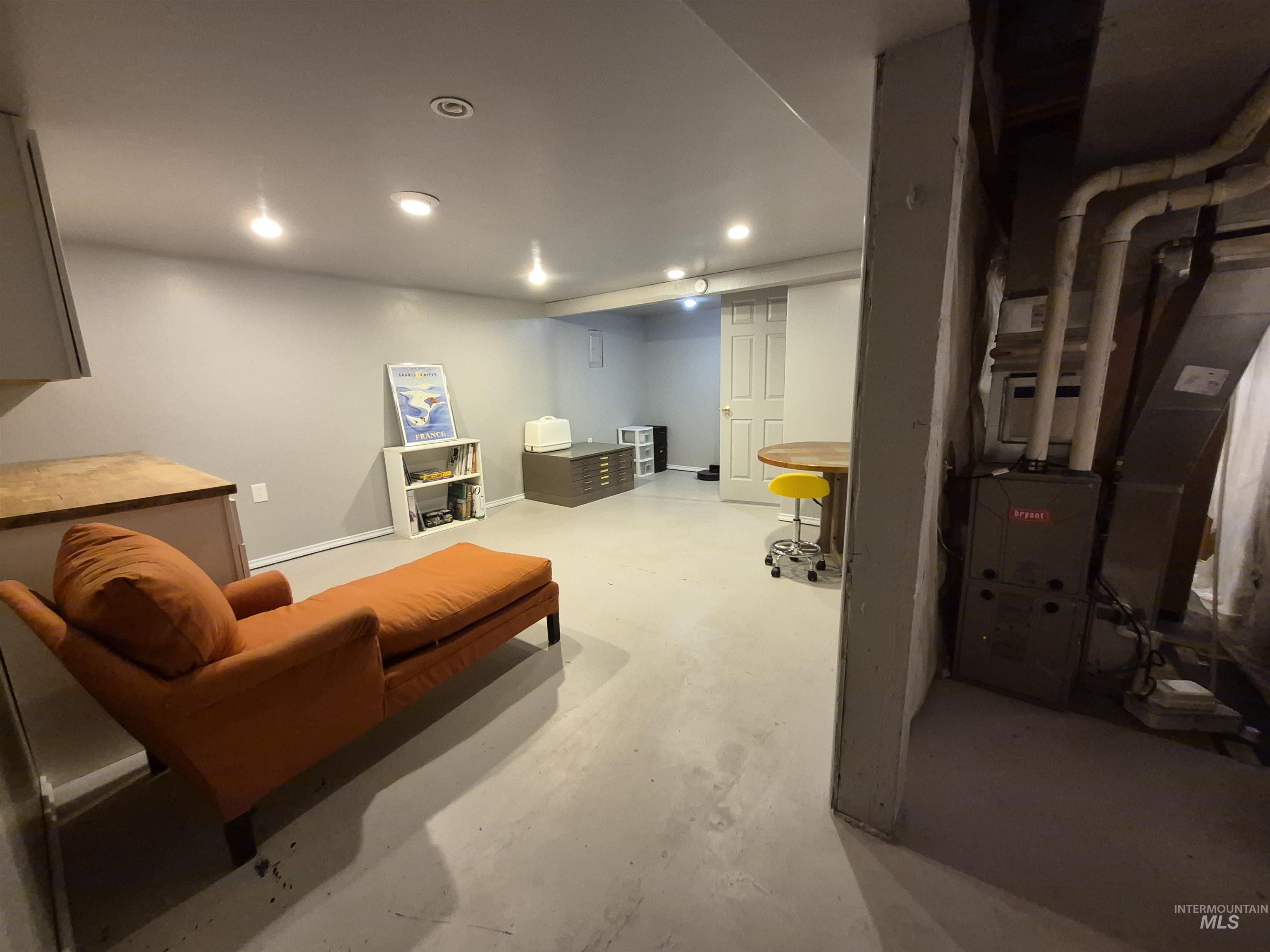 1013 Logan Property Photo 31
