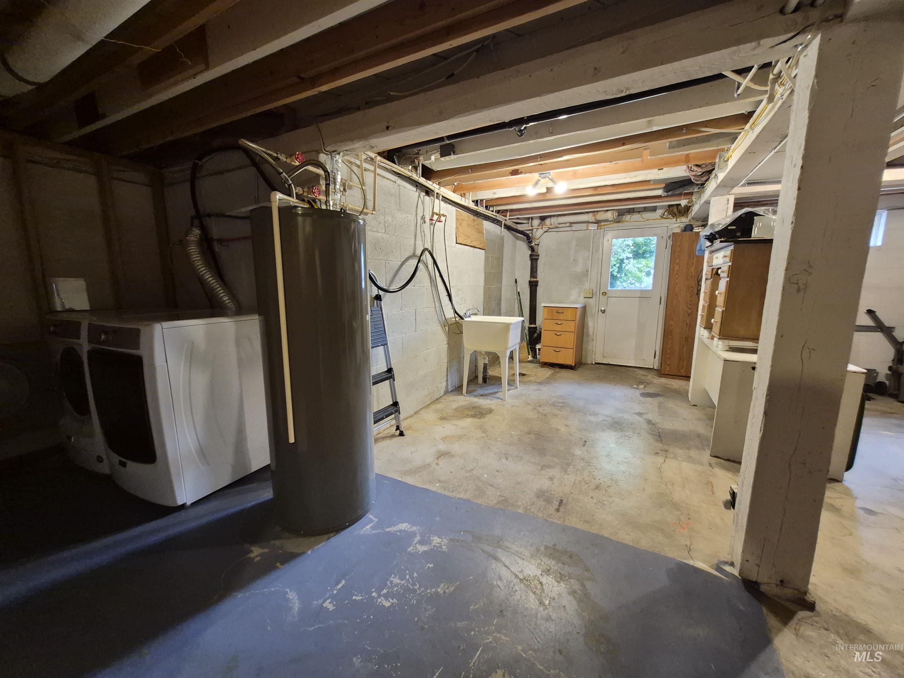 1013 Logan Property Photo 32
