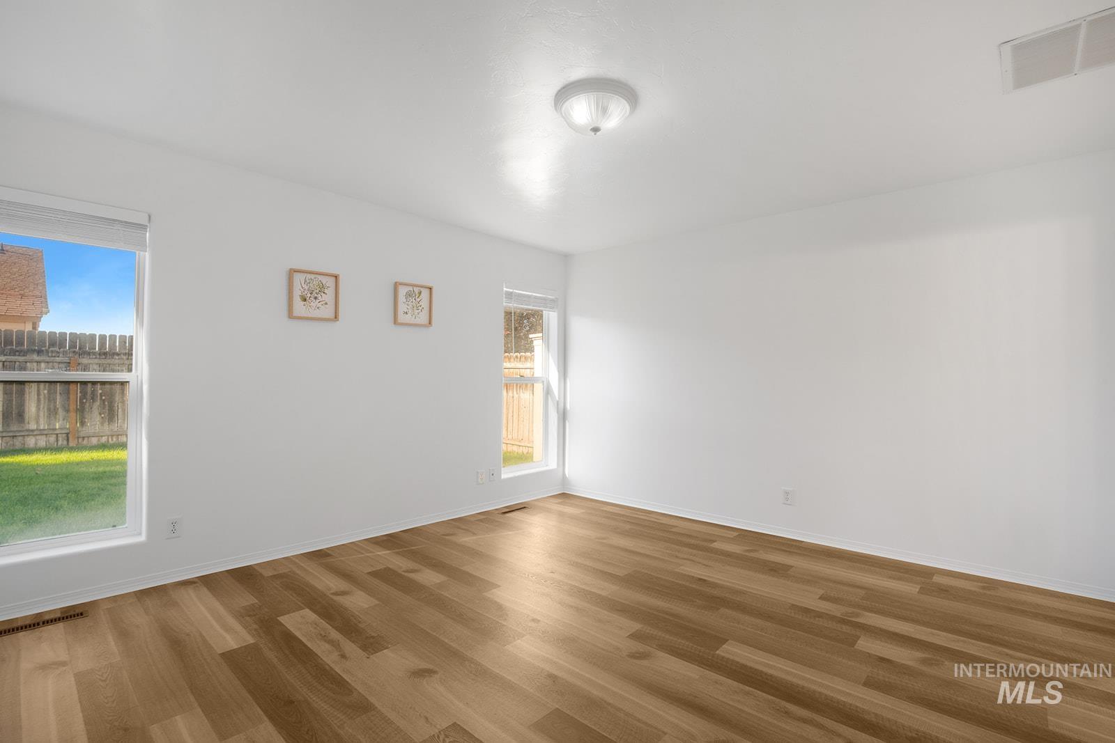2440 Ironwood Ave. Property Photo 11