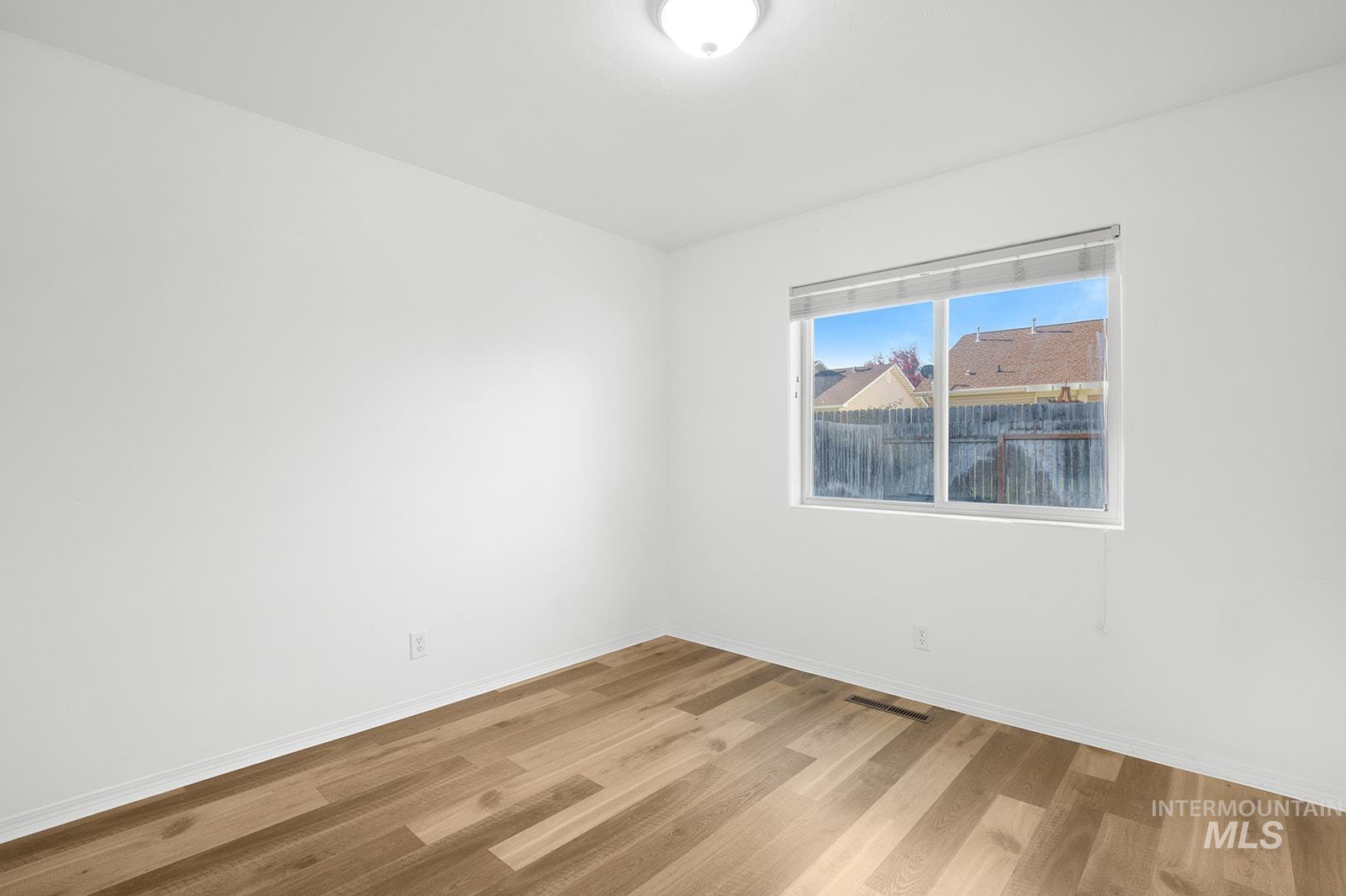 2440 Ironwood Ave. Property Photo 21