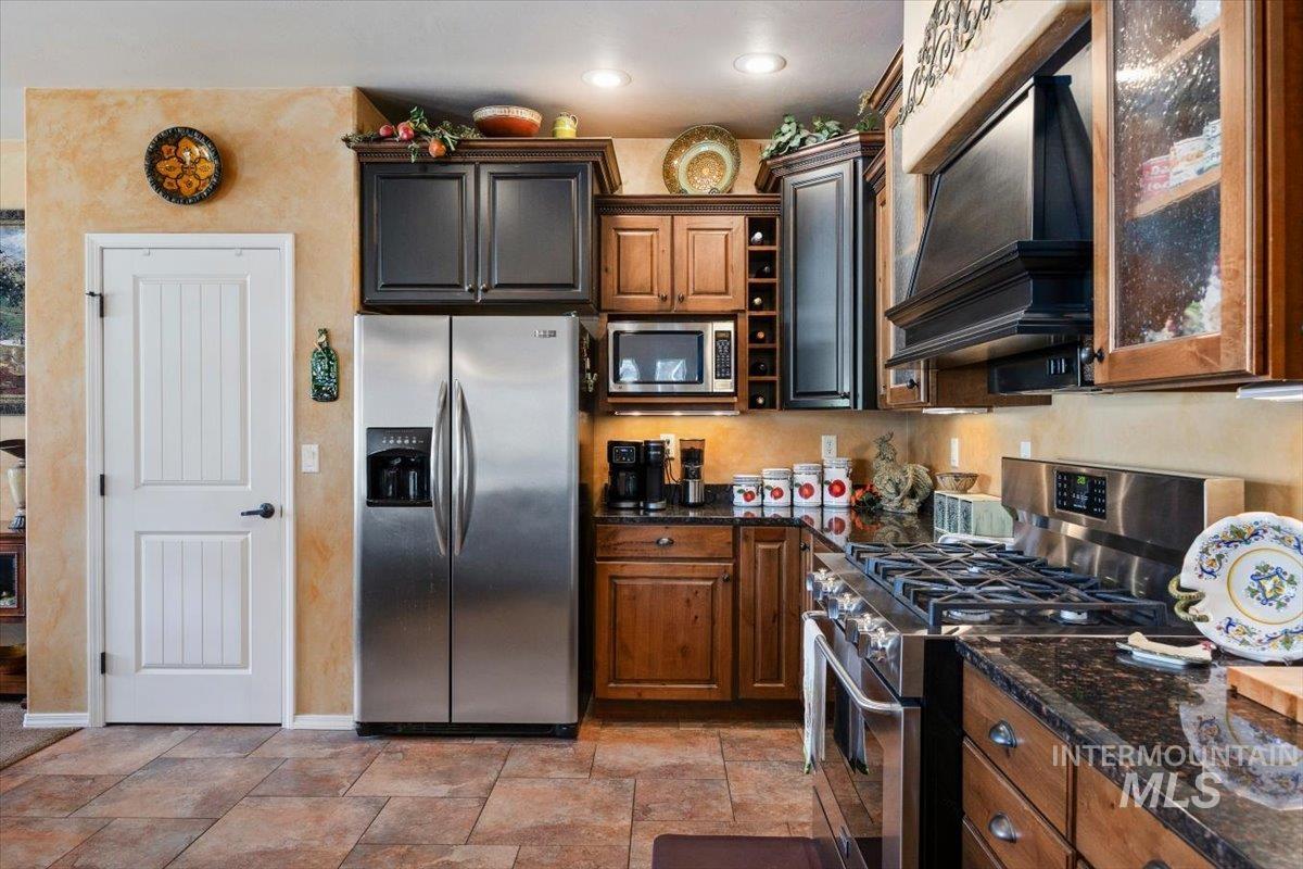 2603 Carriage Way Property Photo 17