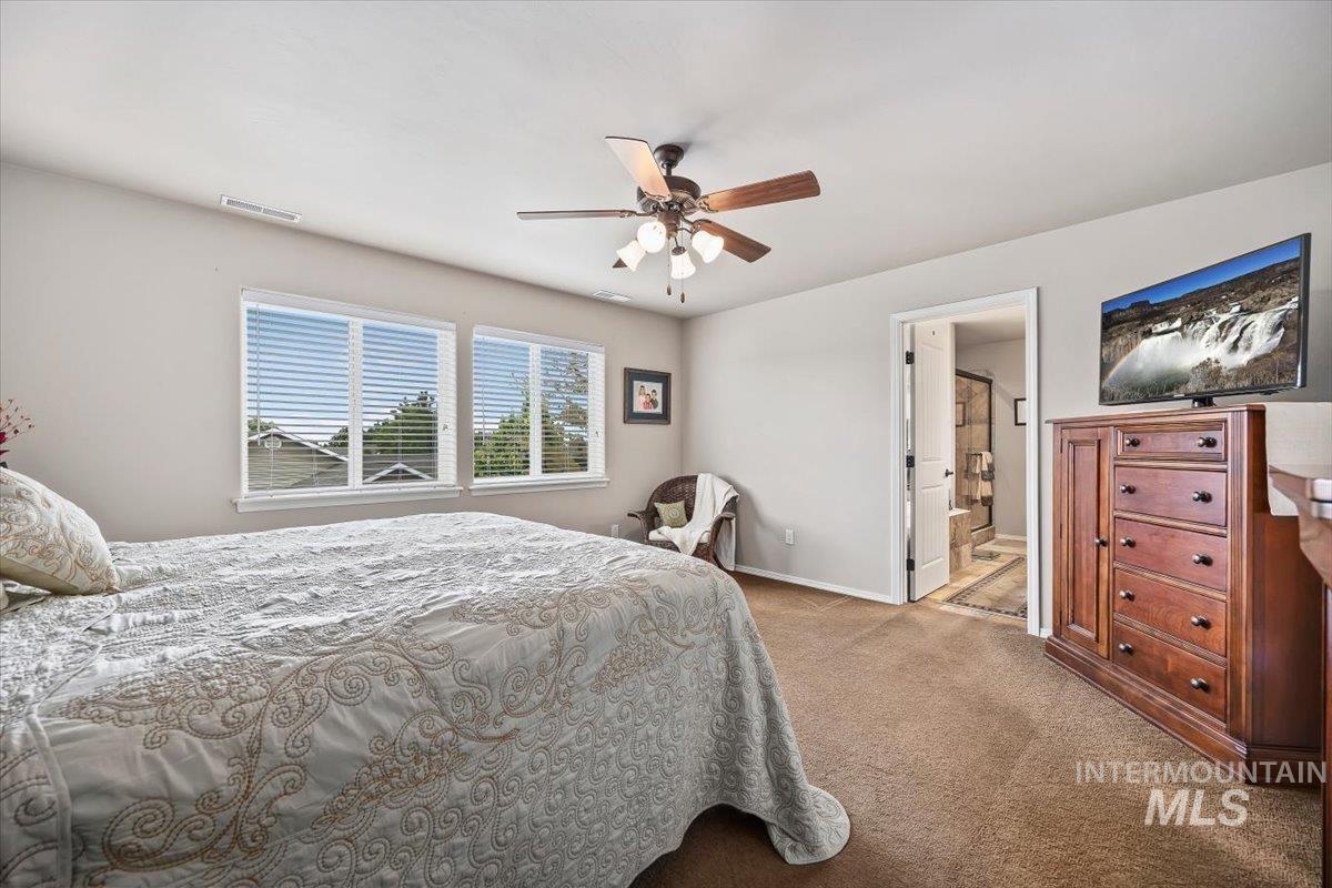 2603 Carriage Way Property Photo 23