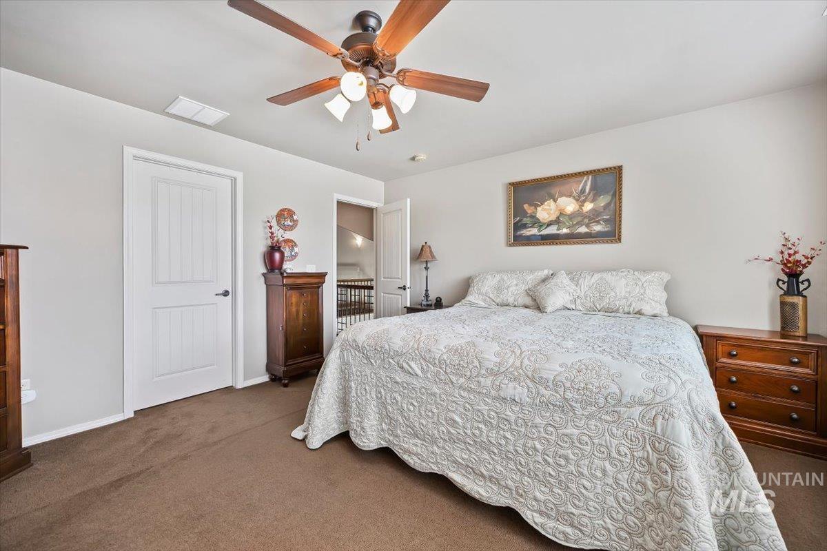 2603 Carriage Way Property Photo 24