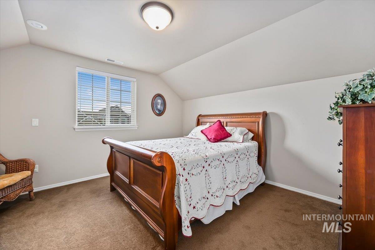 2603 Carriage Way Property Photo 29