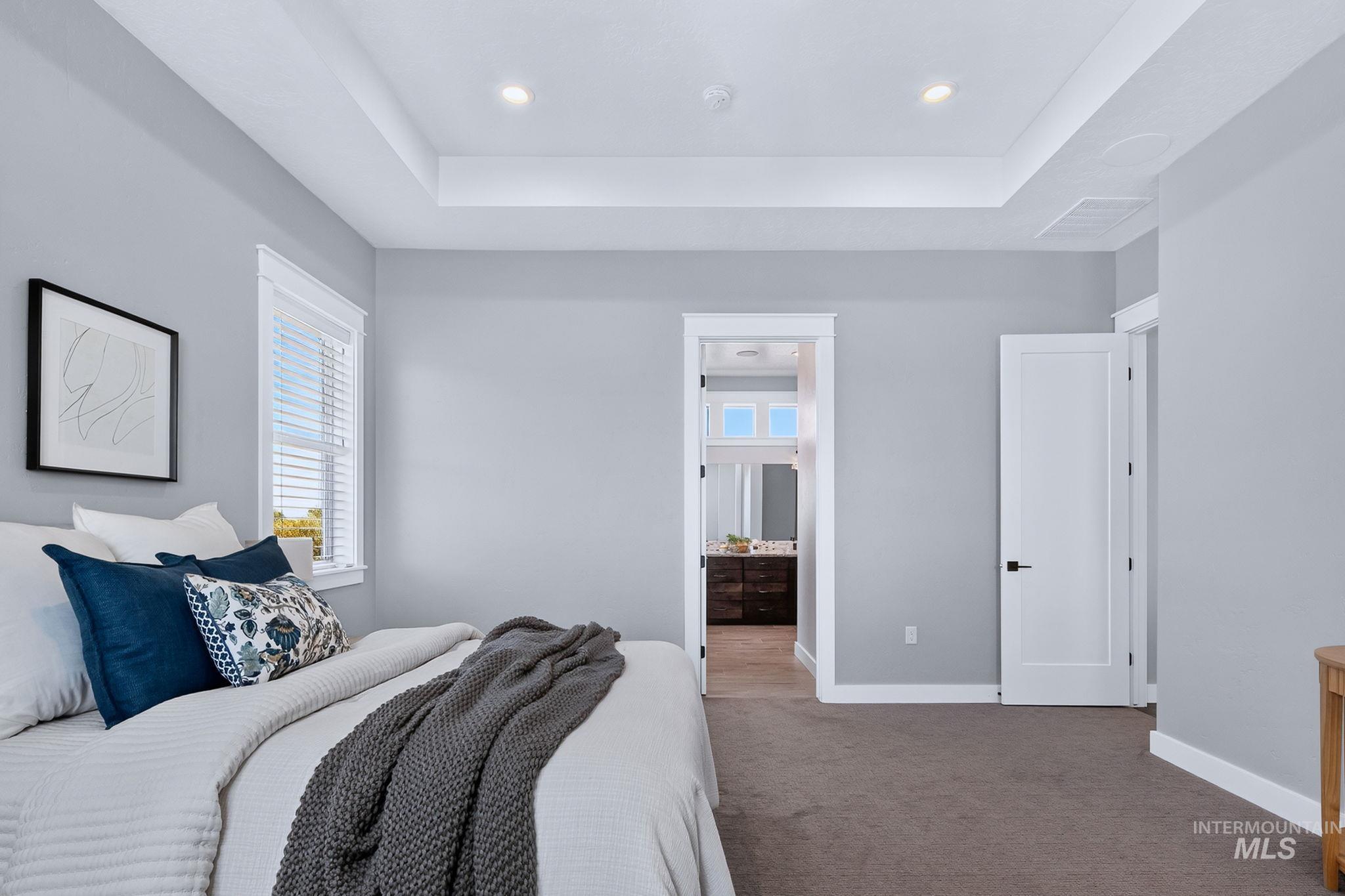 5472 W Overland Property Photo 29