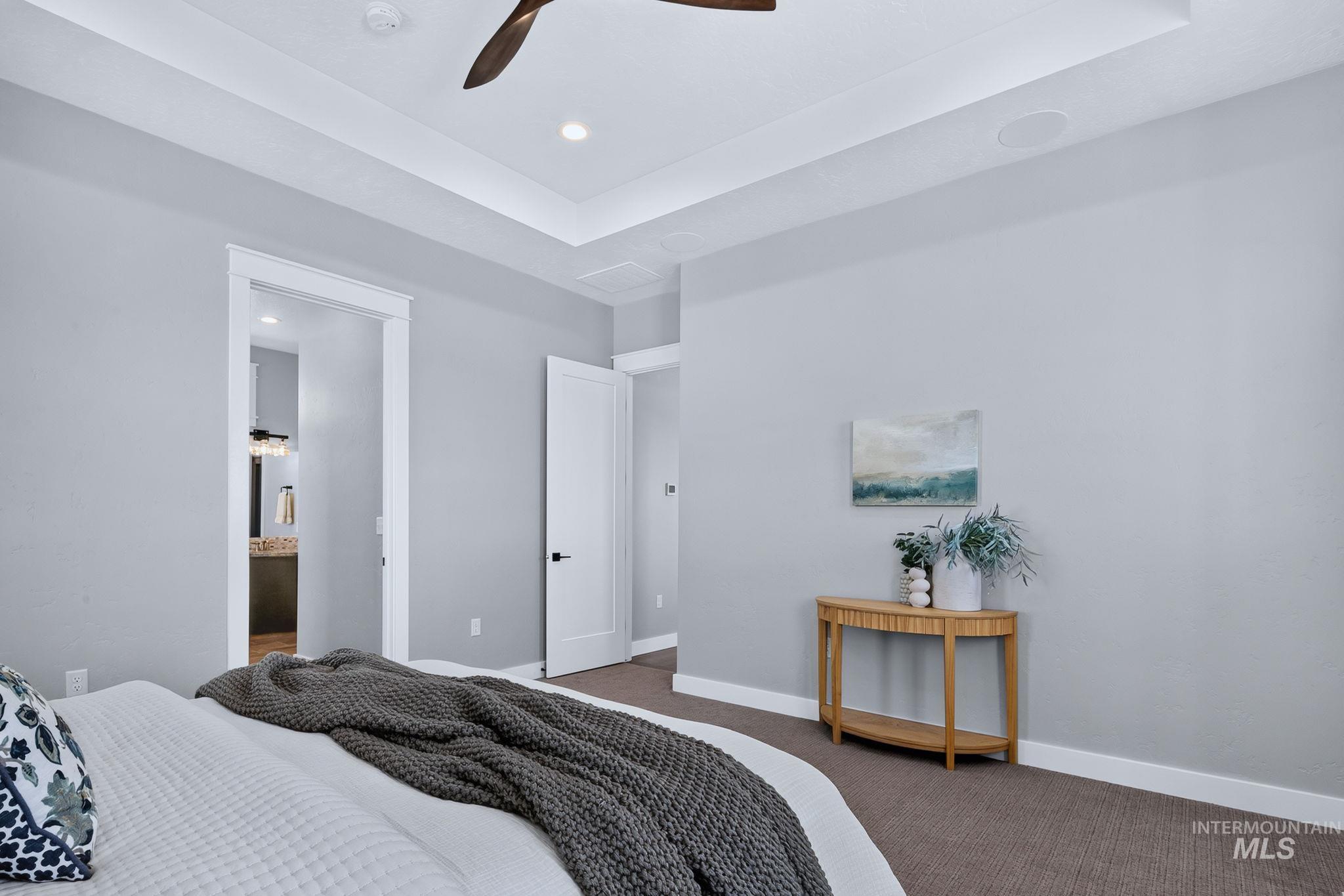 5472 W Overland Property Photo 35