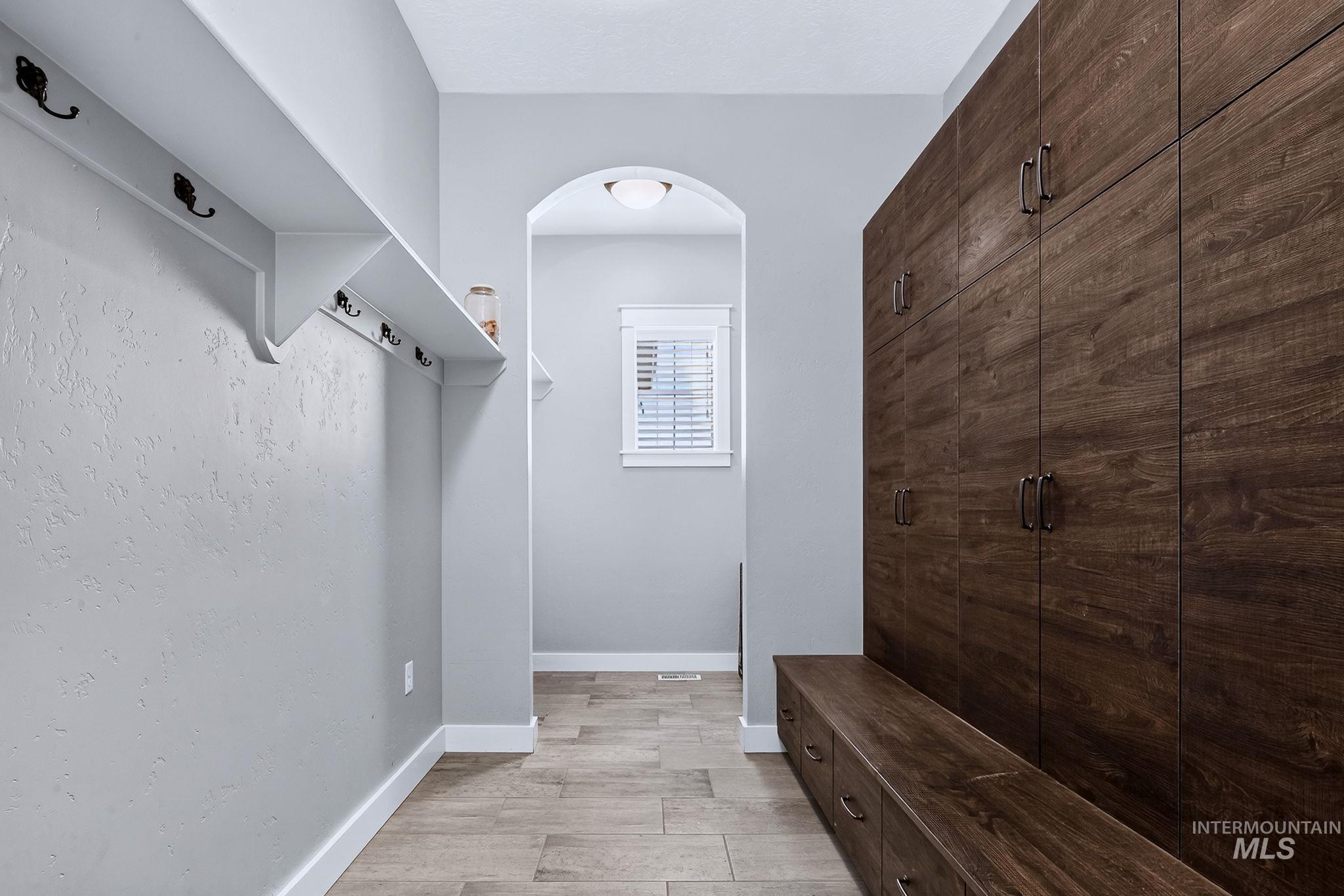 5472 W Overland Property Photo 38