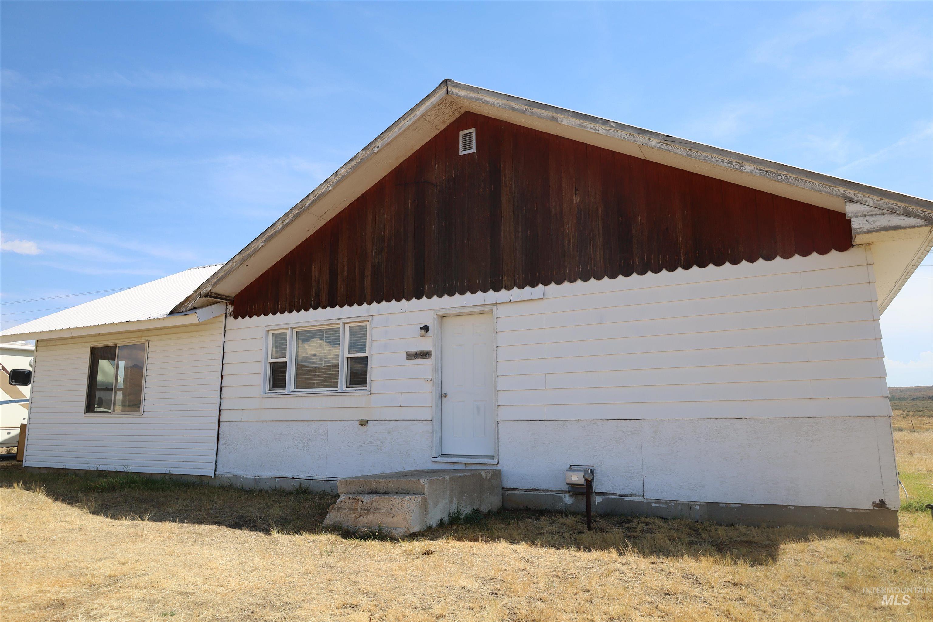 1674 Little Wood Reservoir Road Property Photo 1
