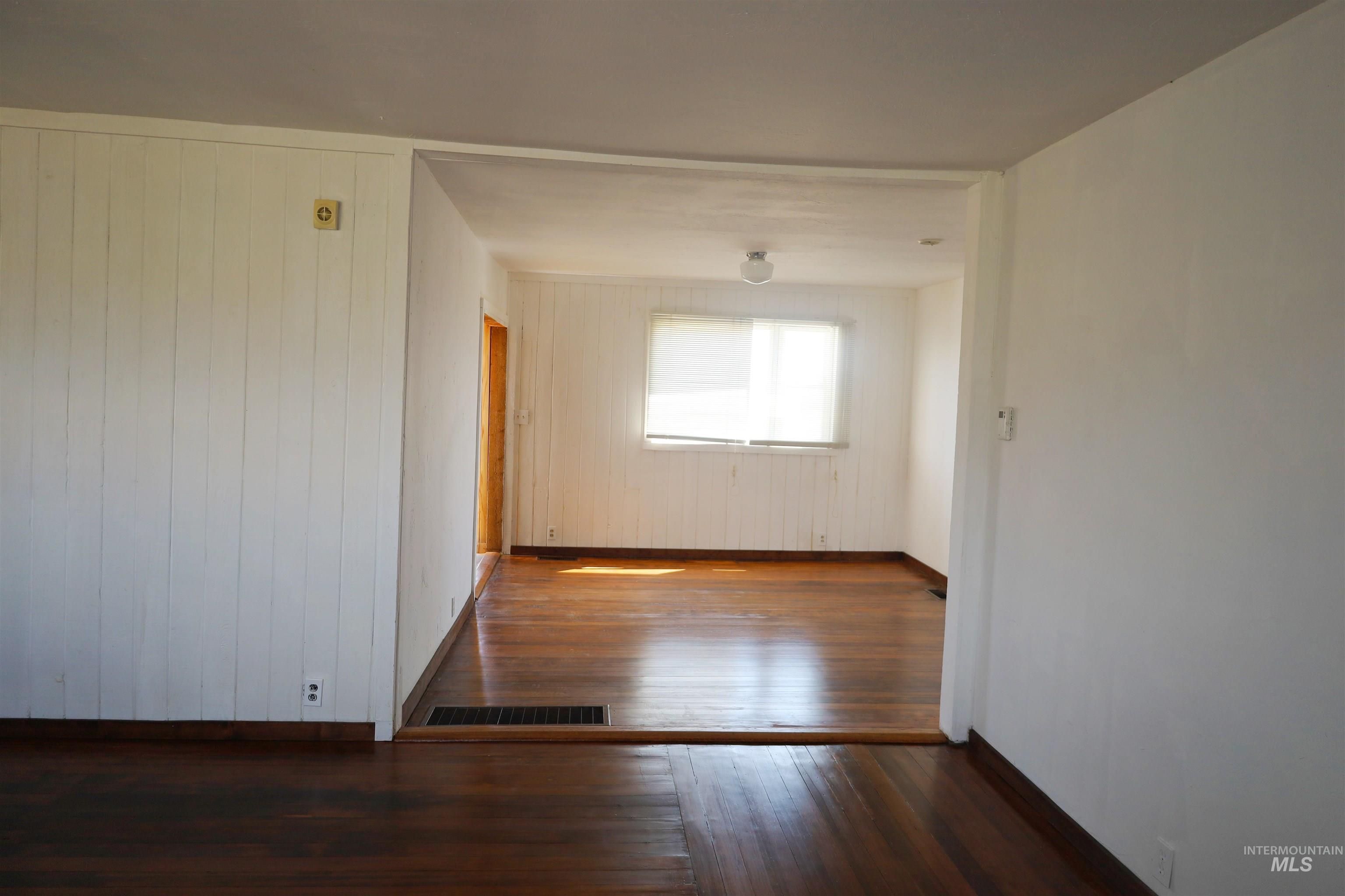 1674 Little Wood Reservoir Road Property Photo 14