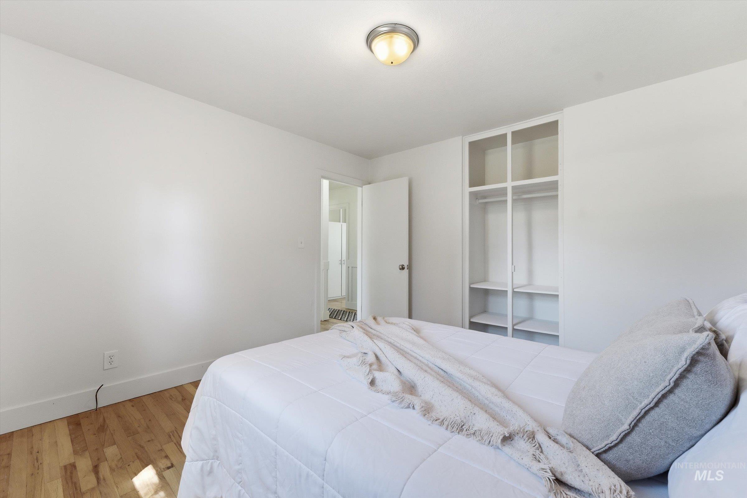 2519 S Vista Ave Property Photo 24