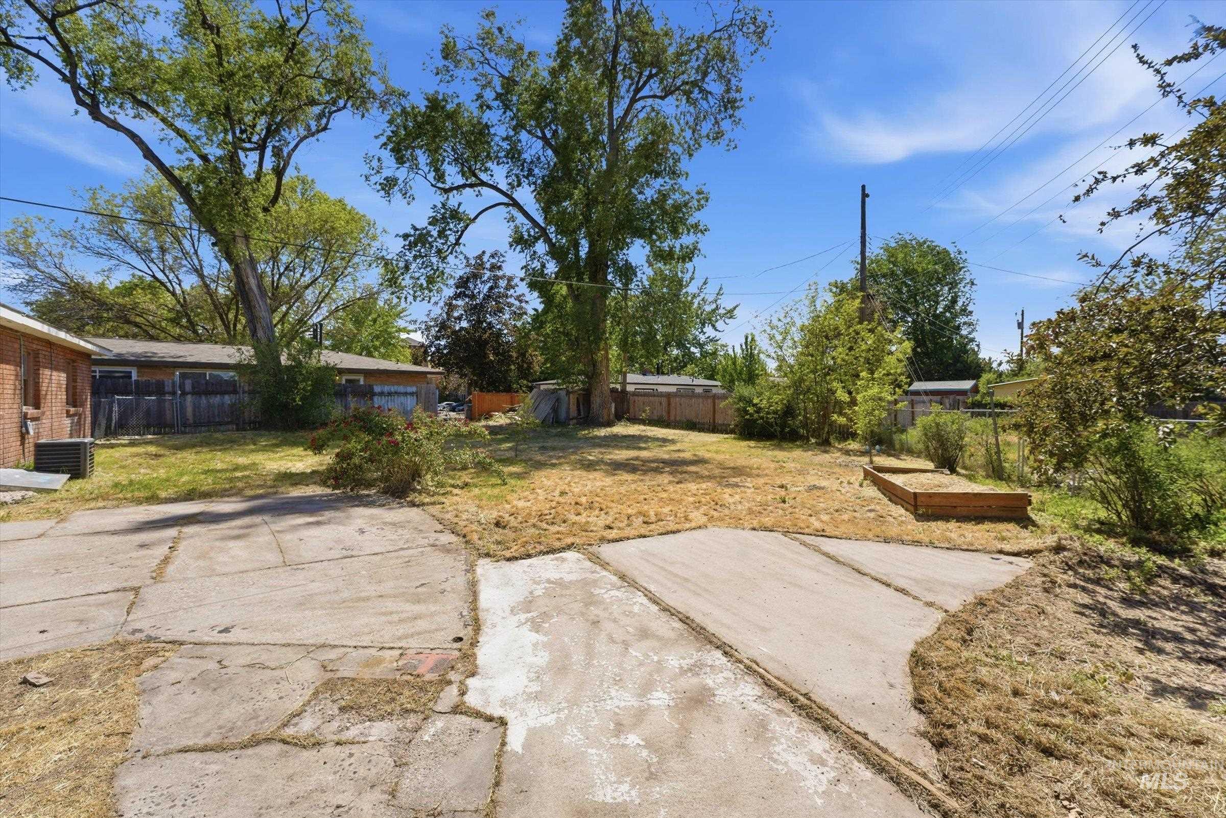 2519 S Vista Ave Property Photo 27