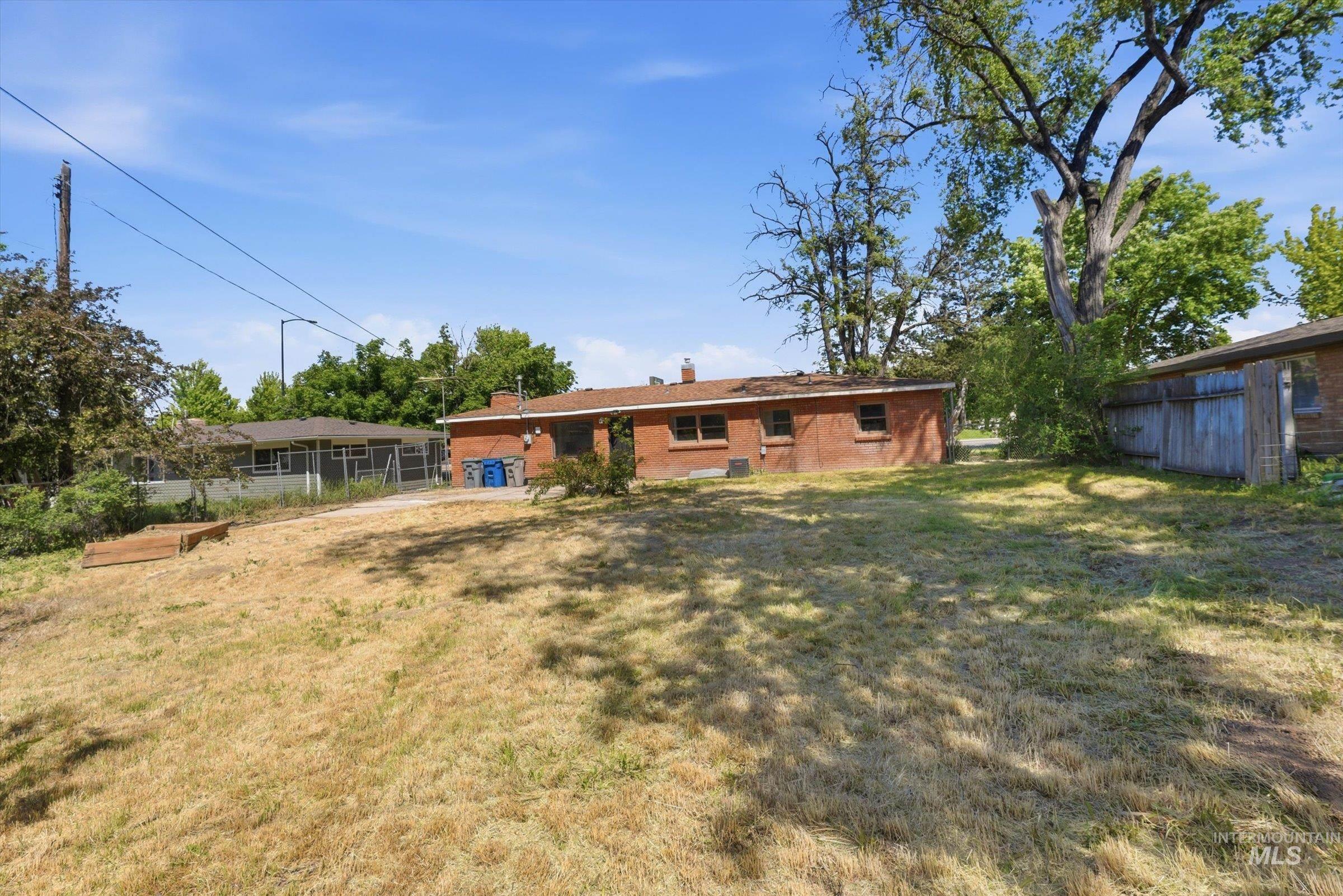2519 S Vista Ave Property Photo 28