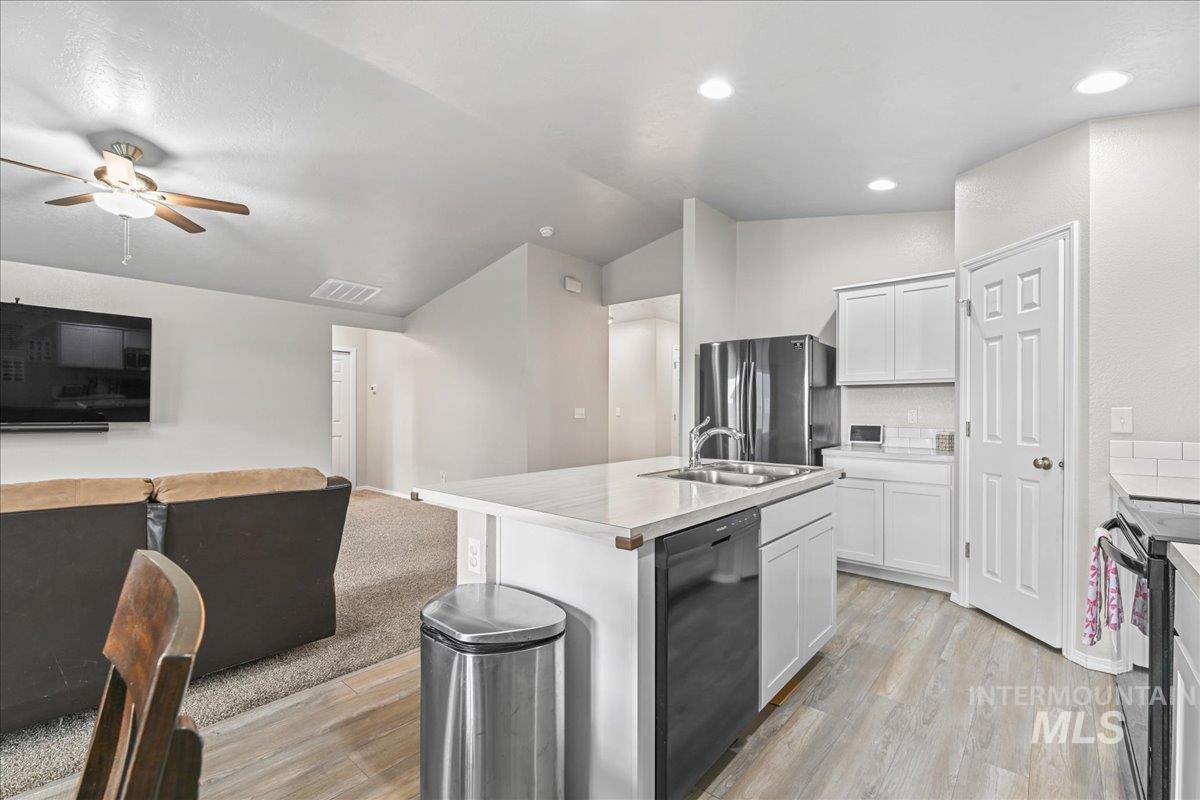 1785 Sw Levant Way Property Photo 12
