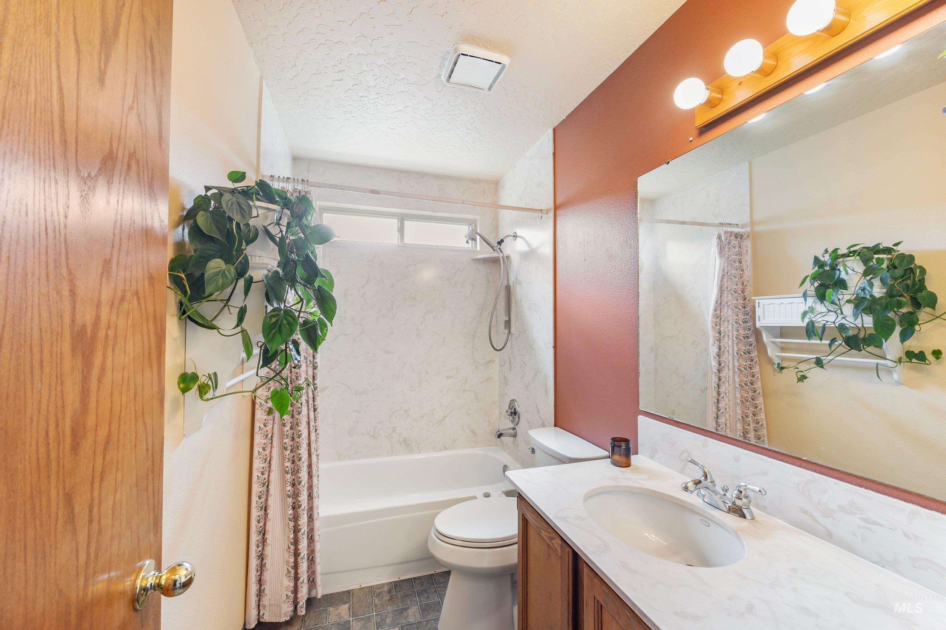 4109 N Eiguren Place Property Photo 20