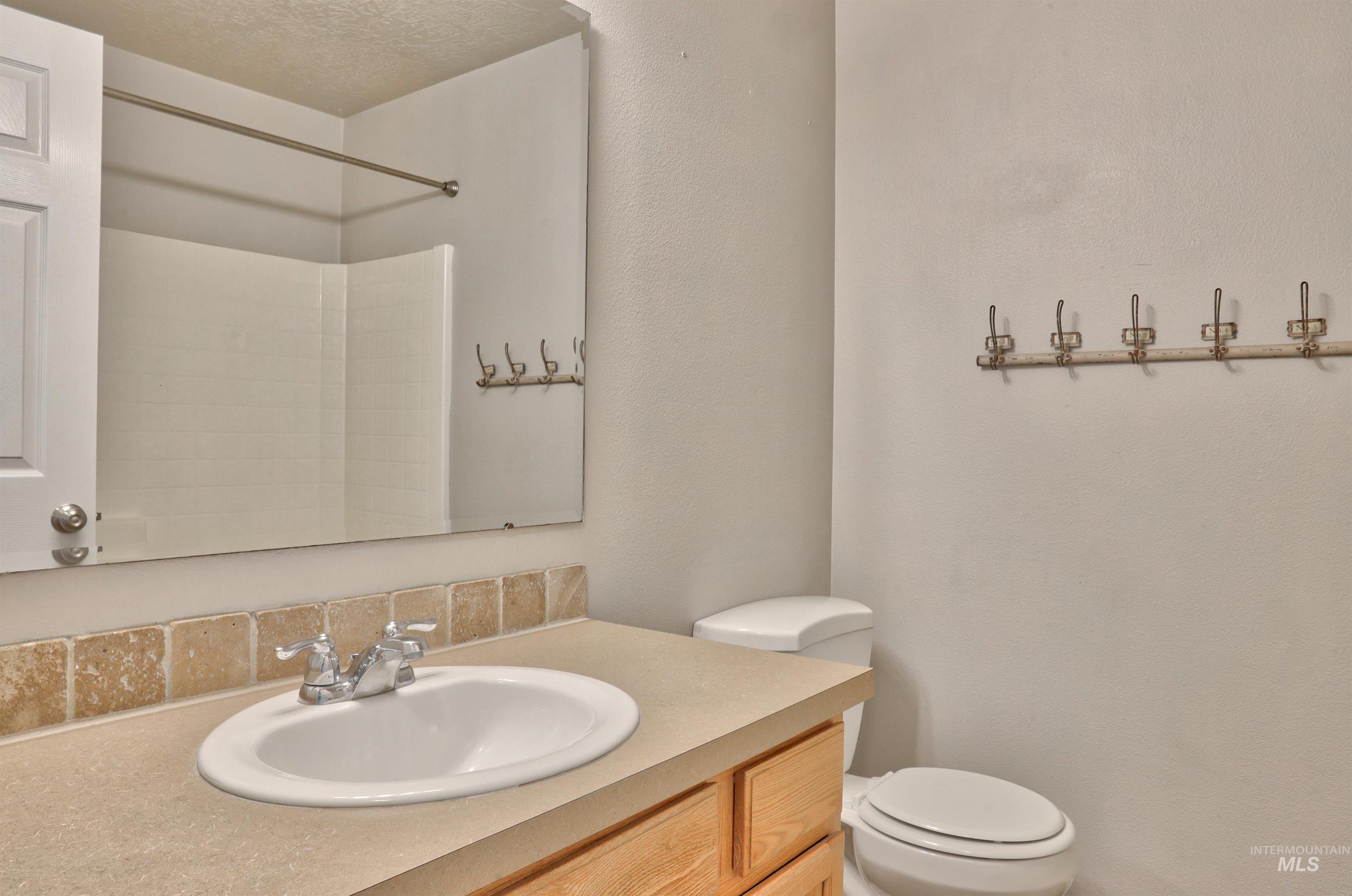 19811 Adirondack Way Property Photo 12