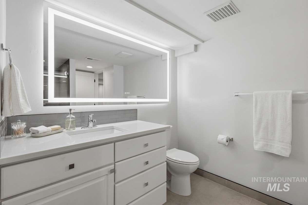 1005 E Aldape Ct Property Photo 17