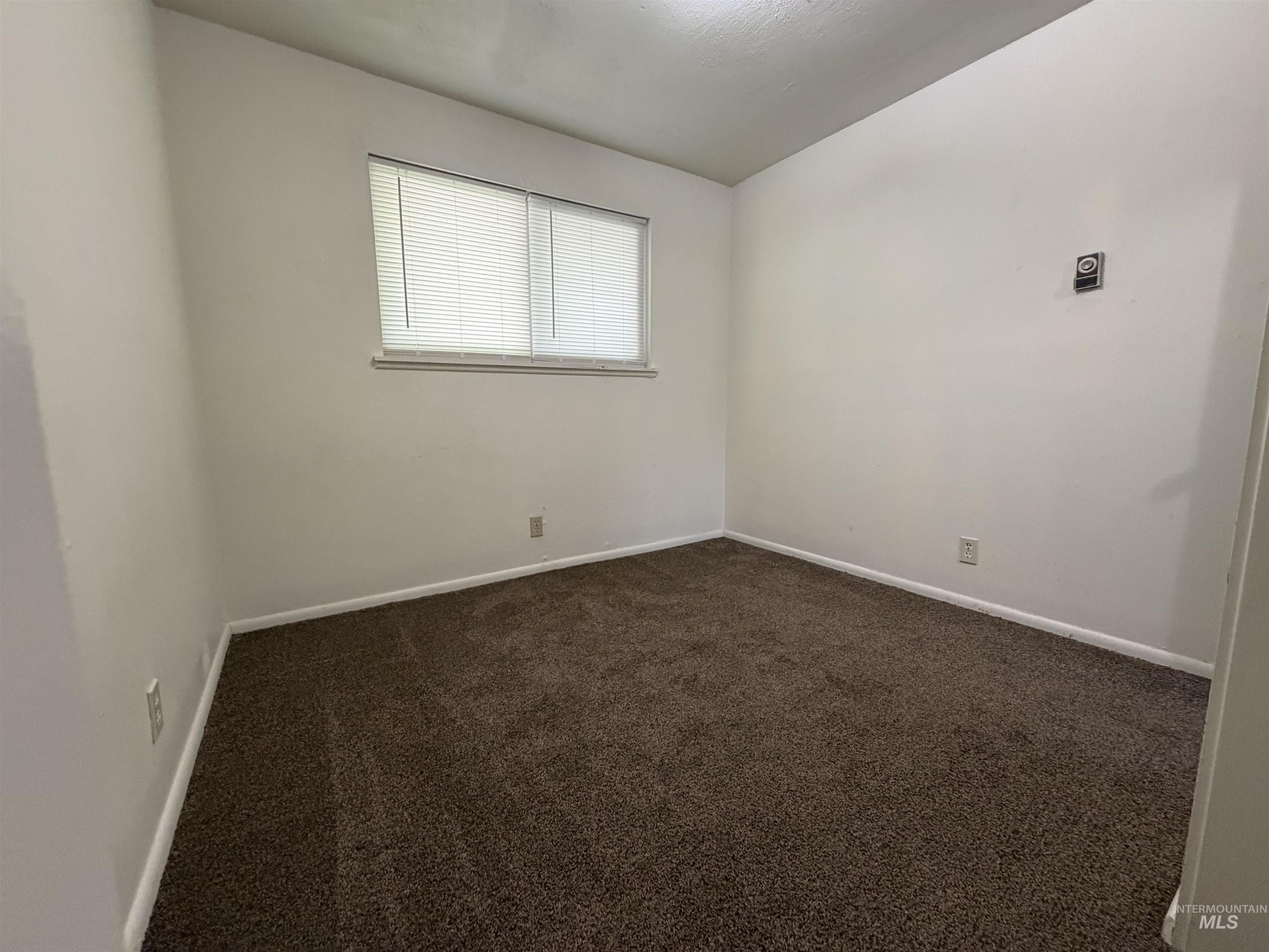 160 S 11th East Property Photo 11