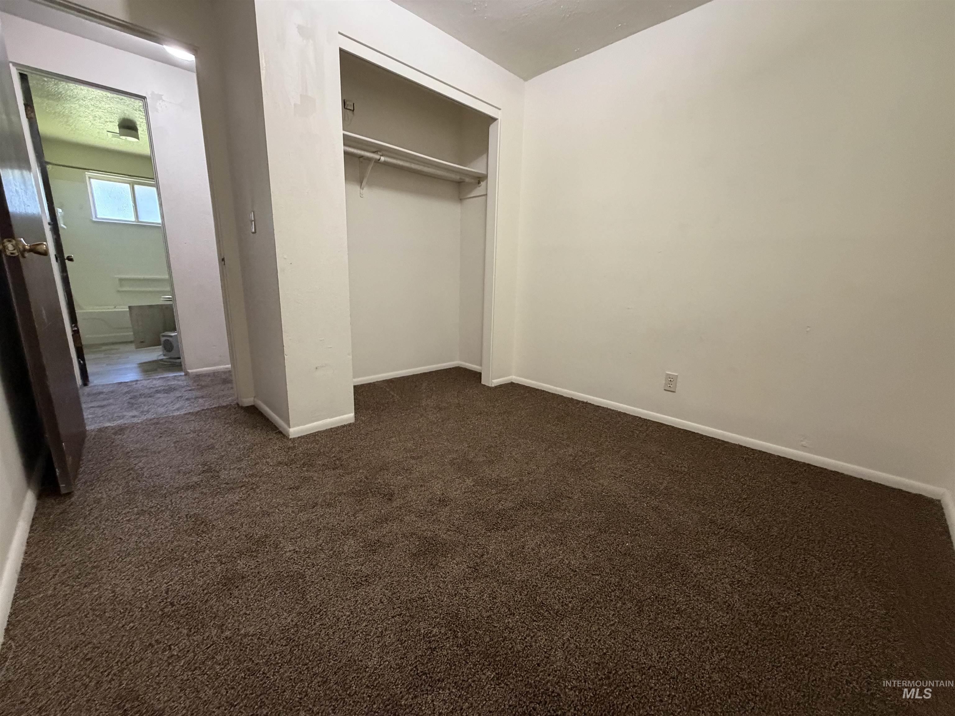160 S 11th East Property Photo 12