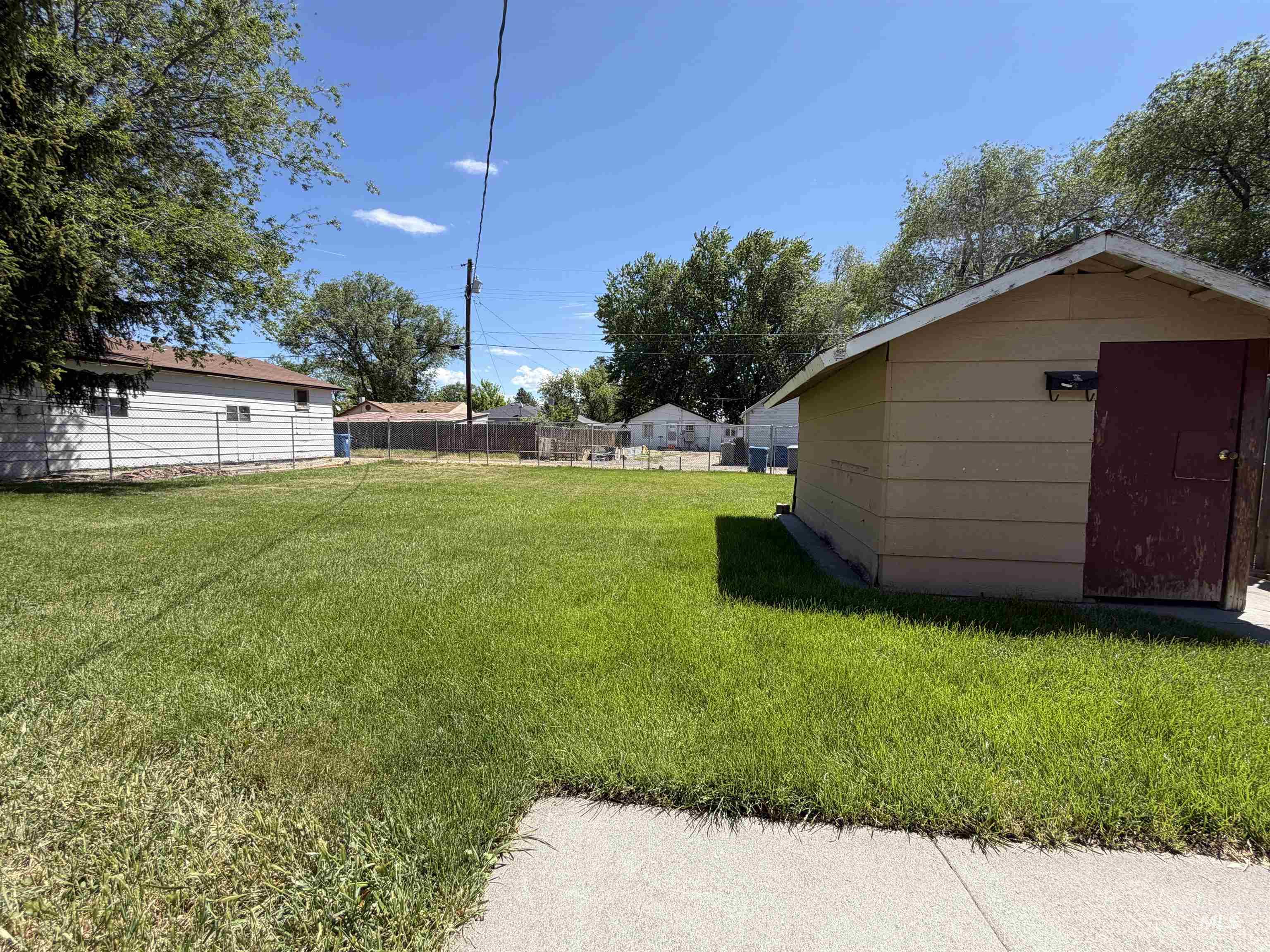 160 S 11th East Property Photo 19