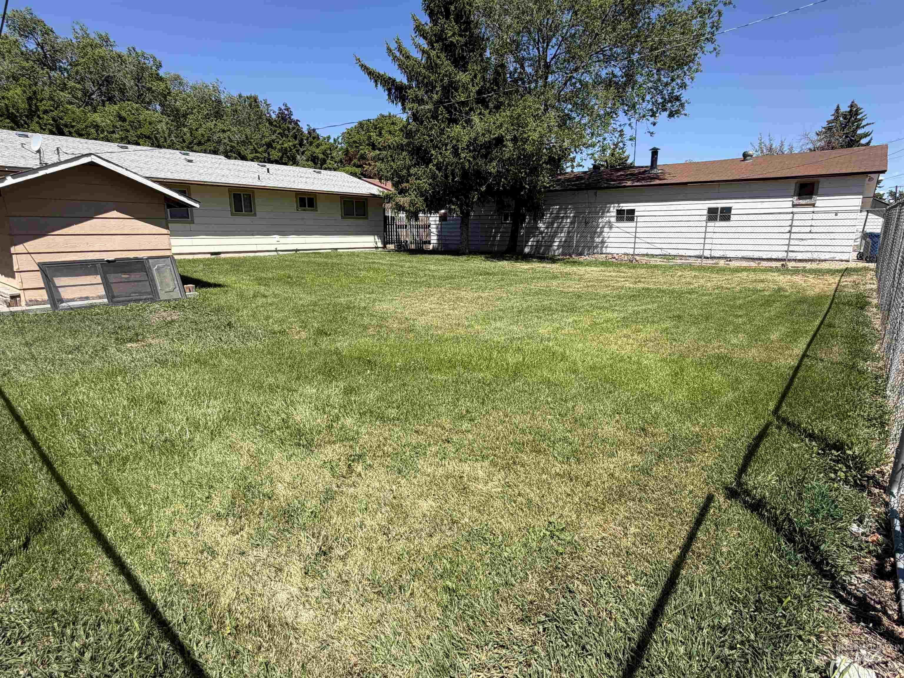 160 S 11th East Property Photo 20