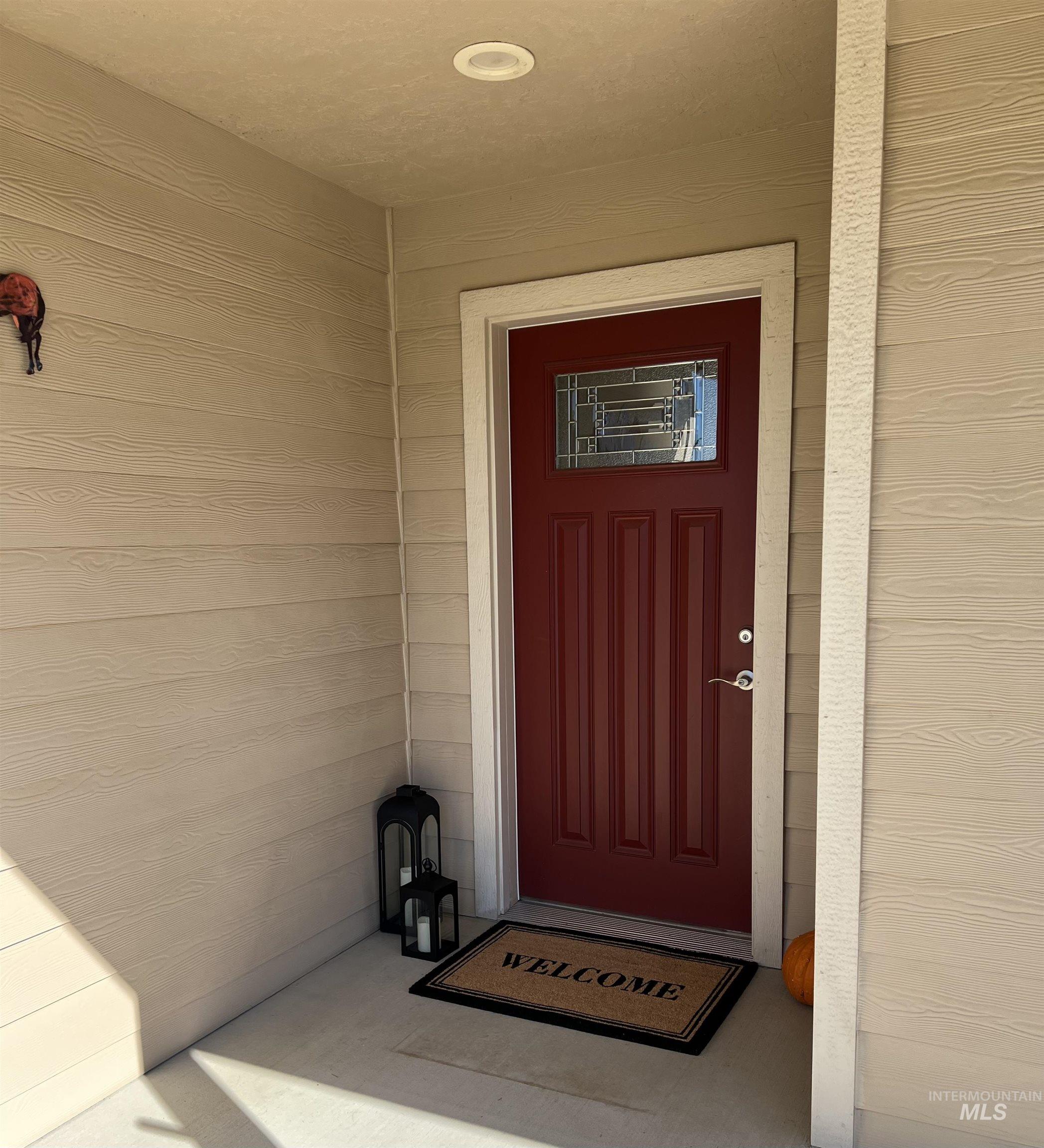 1705 Pioneer Dr. Property Photo 2