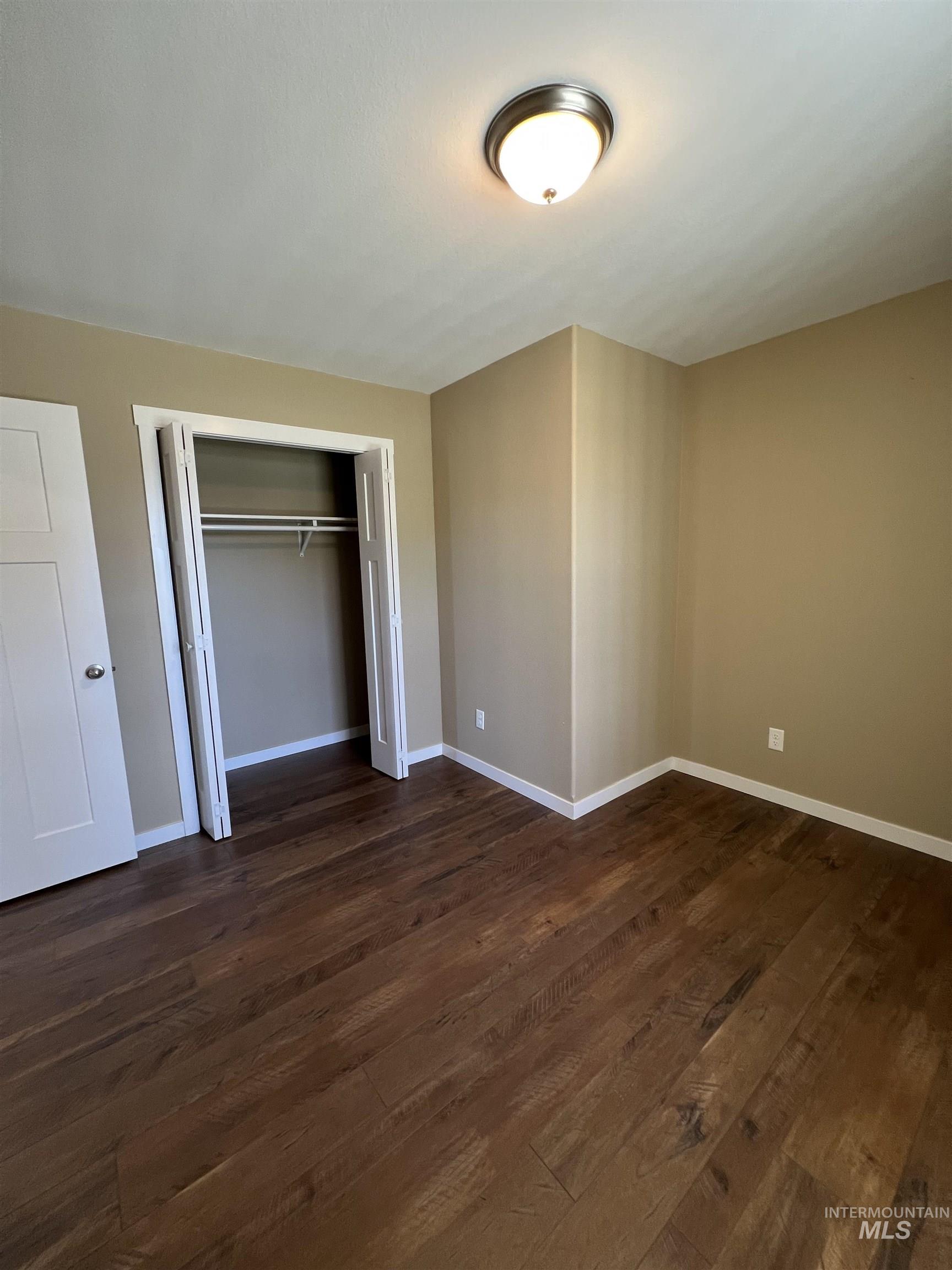 1705 Pioneer Dr. Property Photo 10