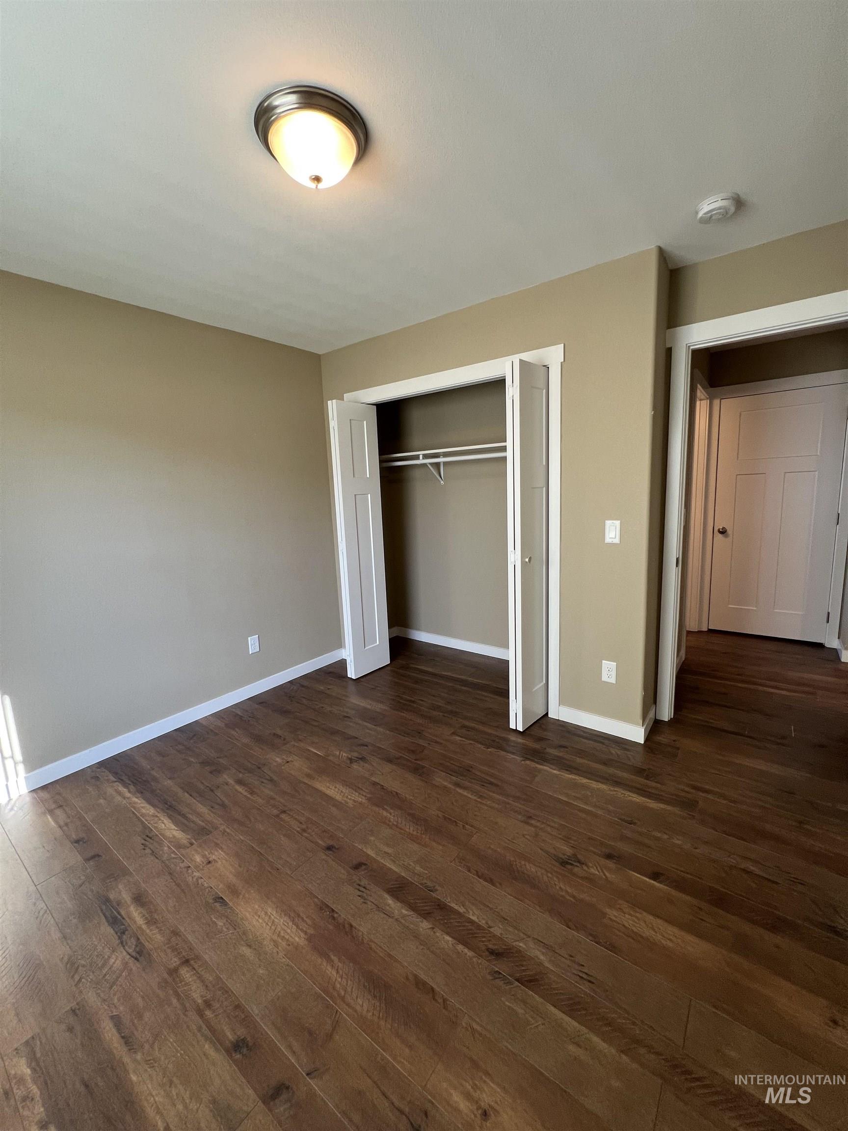 1705 Pioneer Dr. Property Photo 12
