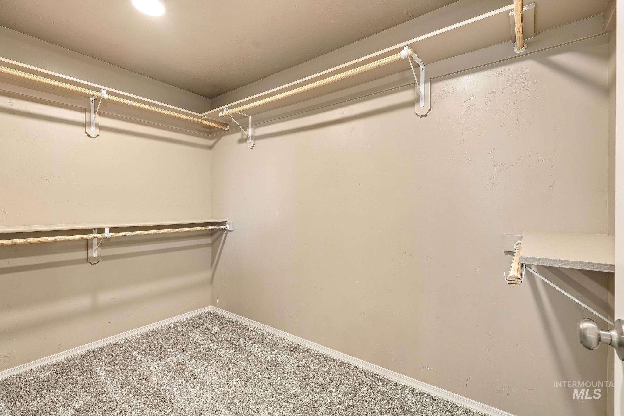 1055 N Ryde Ave Property Photo 31